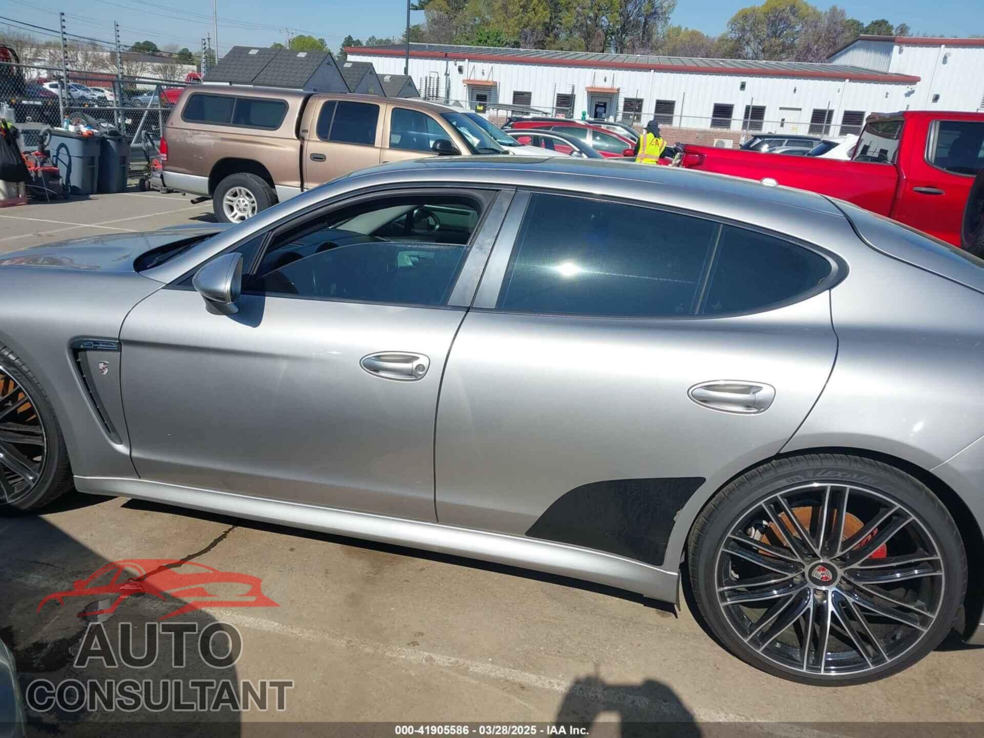 PORSCHE PANAMERA 2011 - WP0AA2A79BL011637