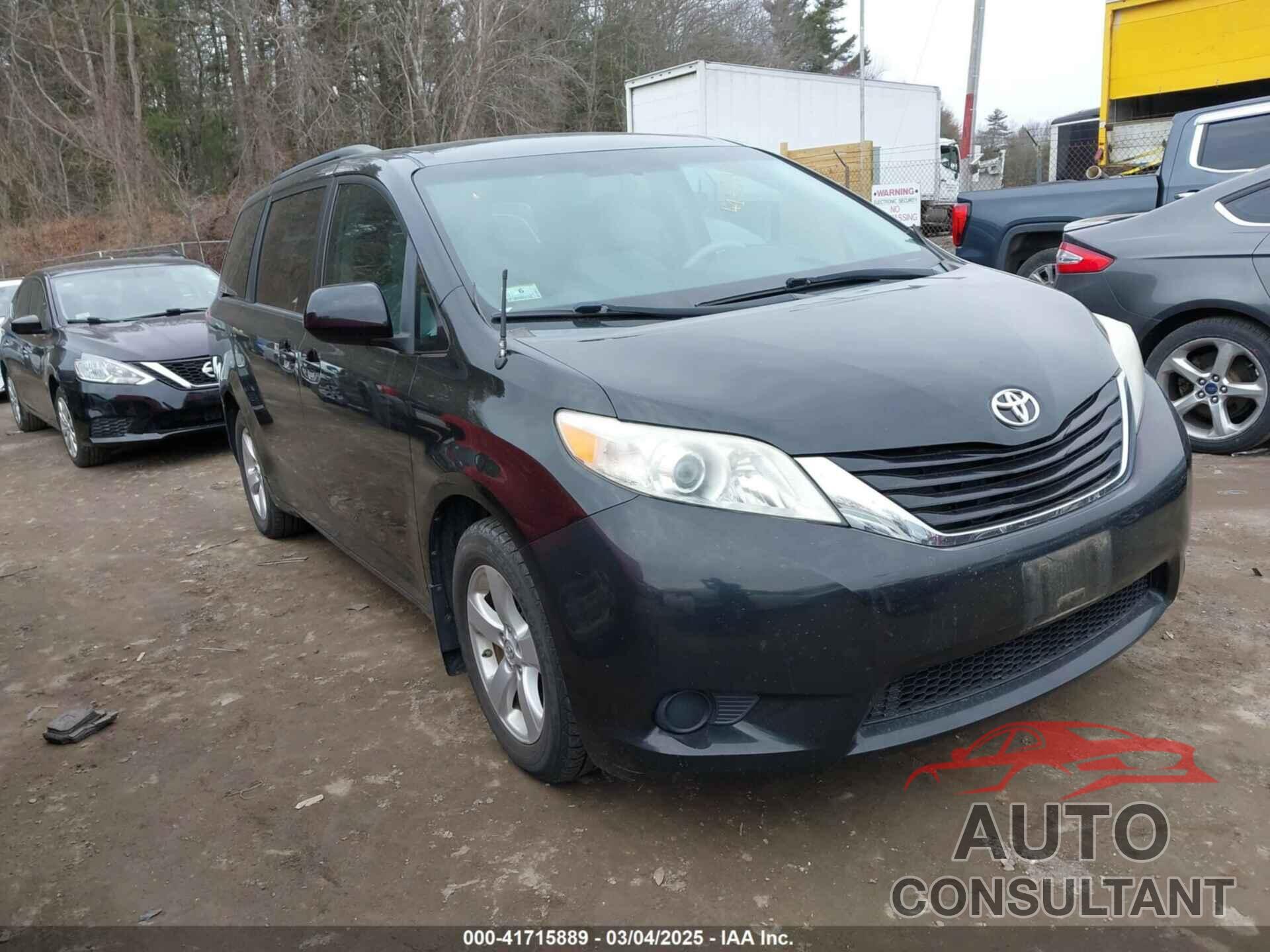 TOYOTA SIENNA 2011 - 5TDKK3DC6BS122628