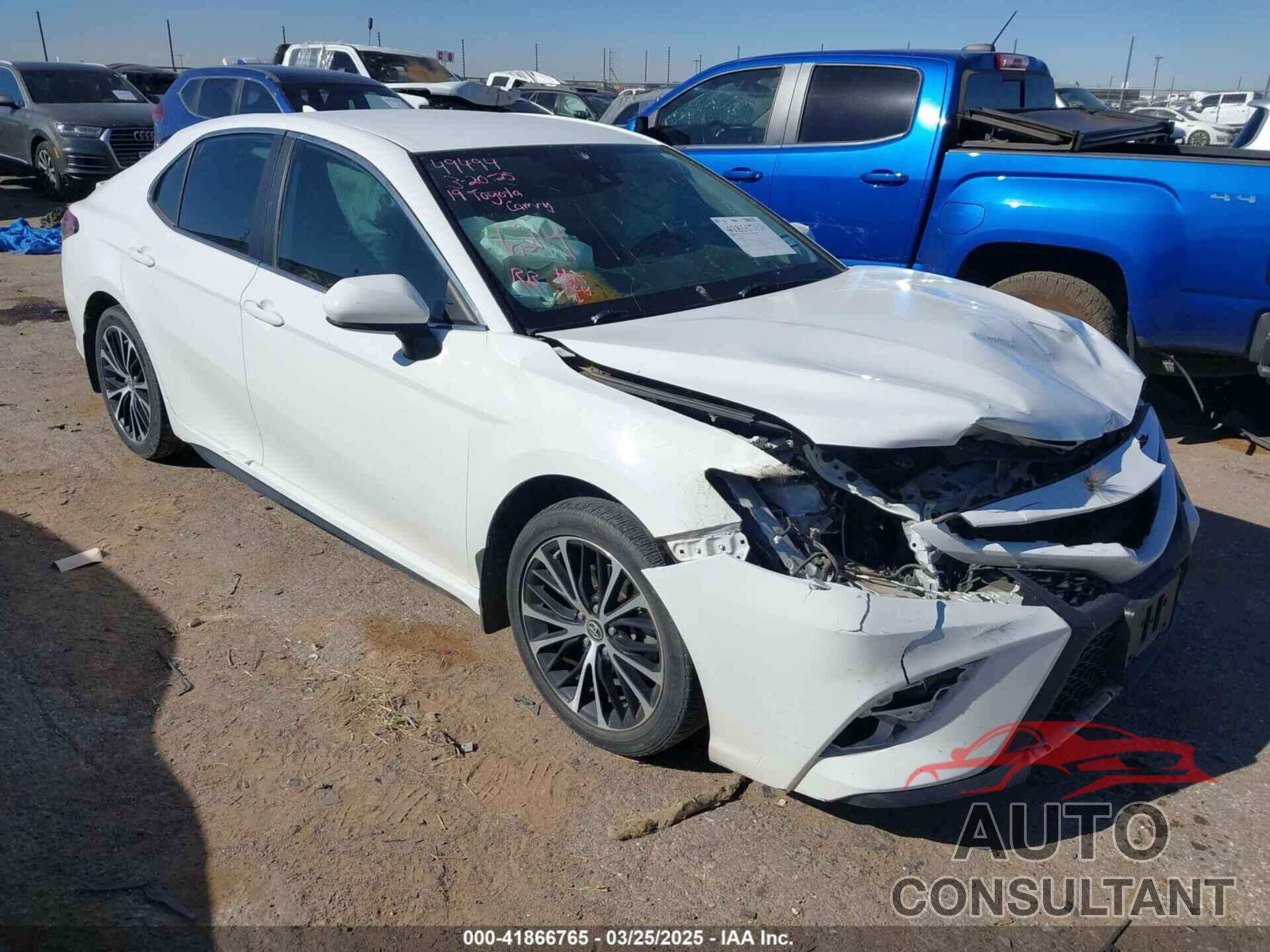 TOYOTA CAMRY 2019 - 4T1B11HK3KU276214
