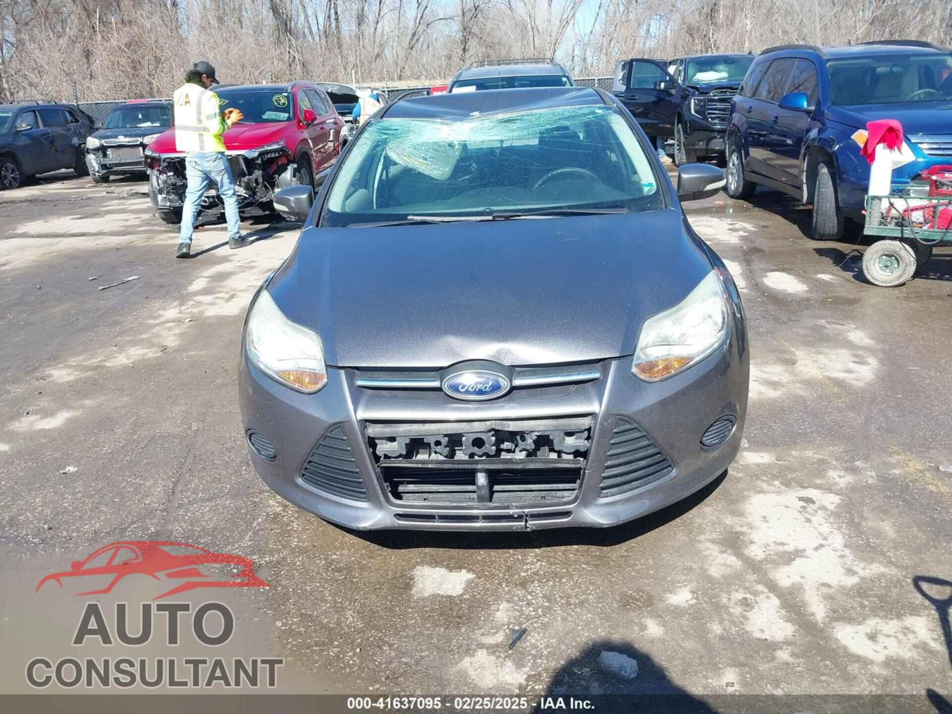 FORD FOCUS 2014 - 1FADP3F20EL168904
