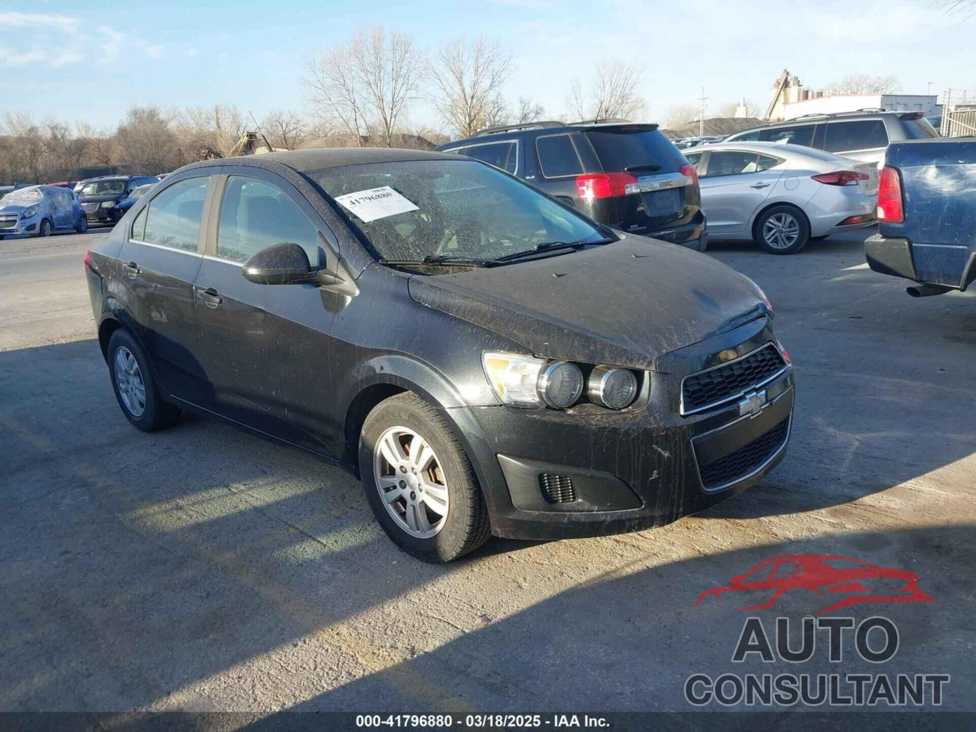 CHEVROLET SONIC 2013 - 1G1JC5SH6D4216731