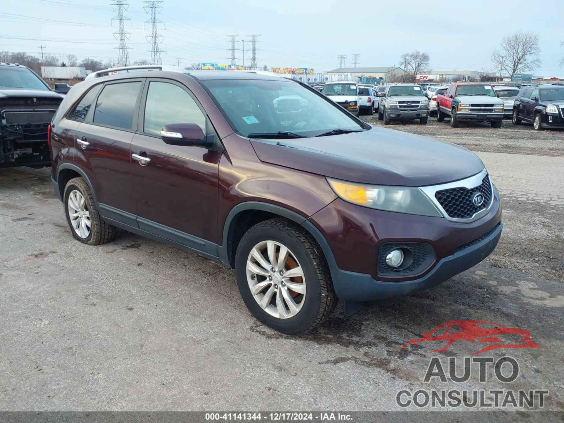 KIA SORENTO 2011 - 5XYKT4A23BG181891