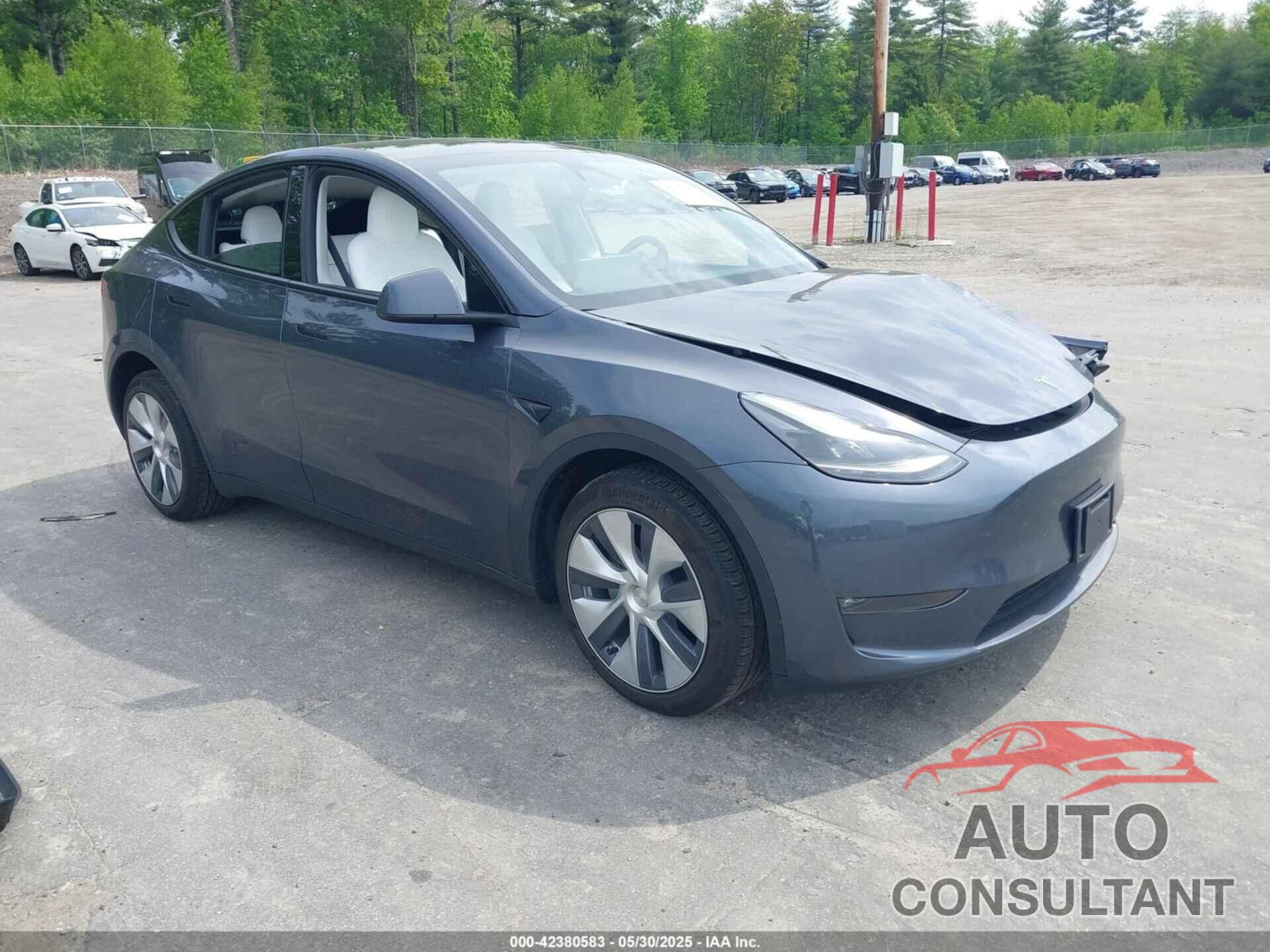 TESLA MODEL Y 2023 - 7SAYGAEEXPF856428