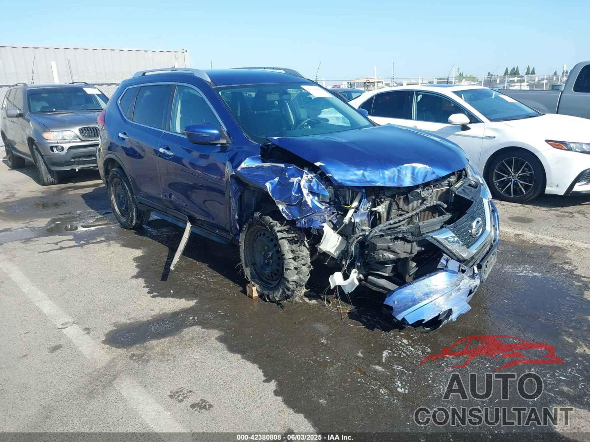 NISSAN ROGUE 2017 - KNMAT2MV9HP553763