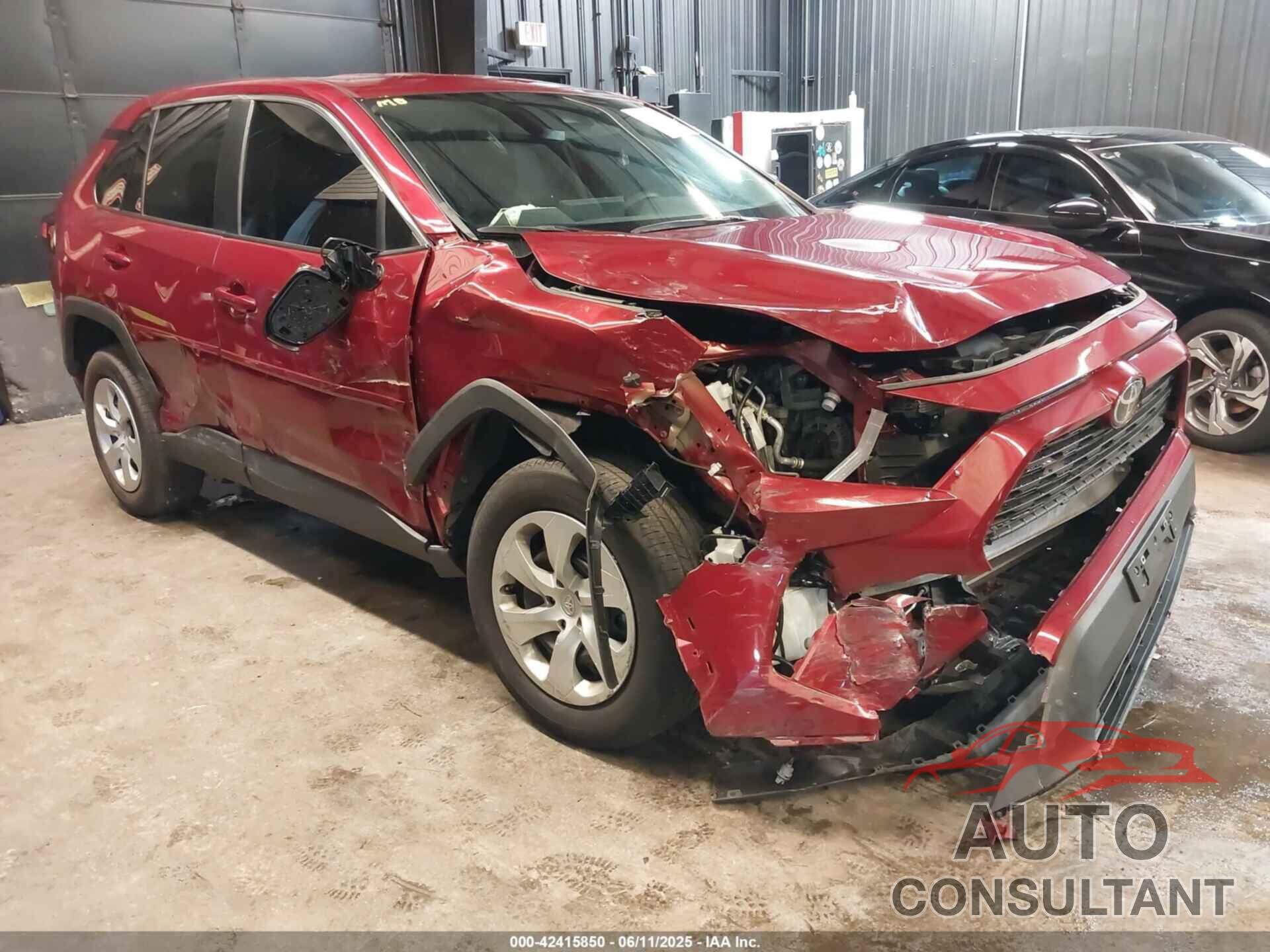 TOYOTA RAV4 2022 - 2T3F1RFV0NW258536