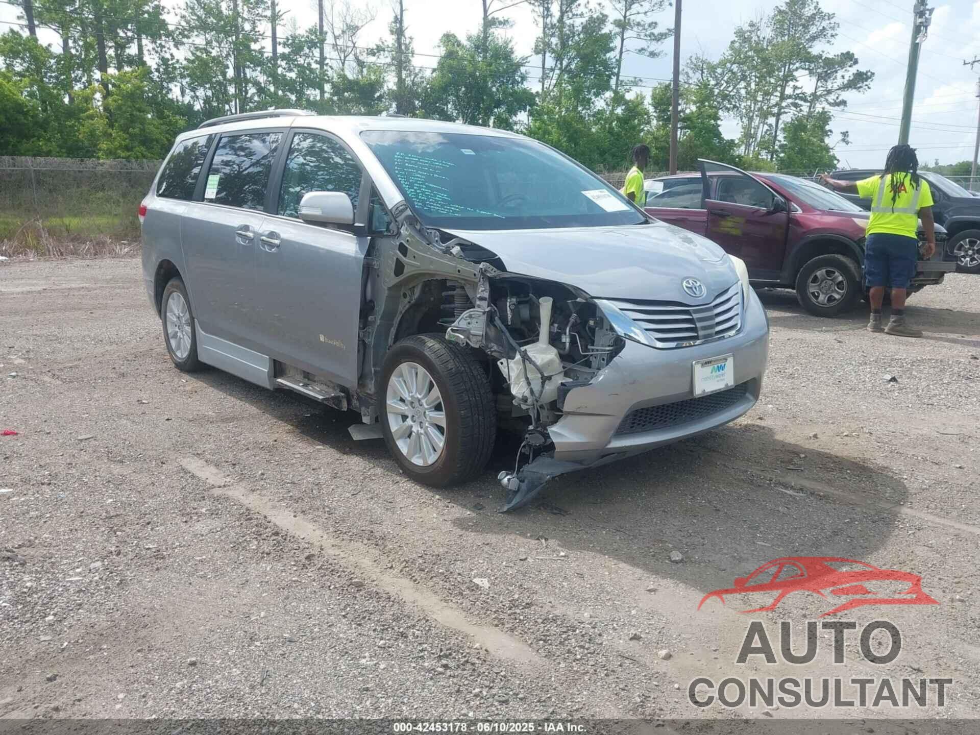 TOYOTA SIENNA 2013 - 5TDYK3DCXDS312882
