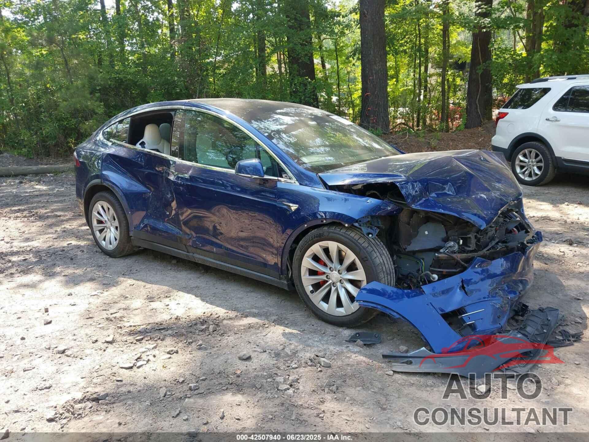 TESLA MODEL X 2018 - 5YJXCBE41JF128506