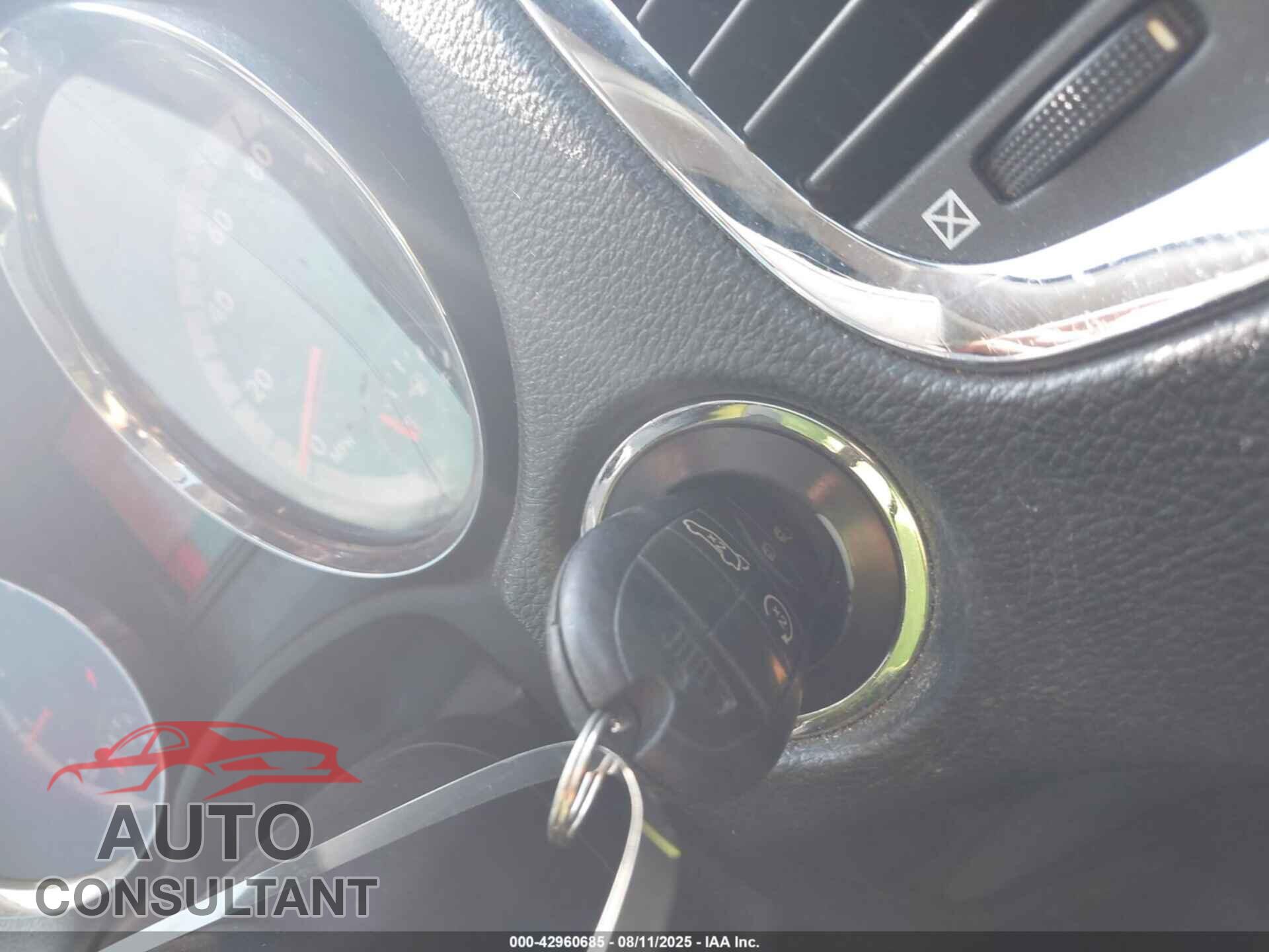 DODGE DURANGO 2013 - 1C4RDJEG7DC548220