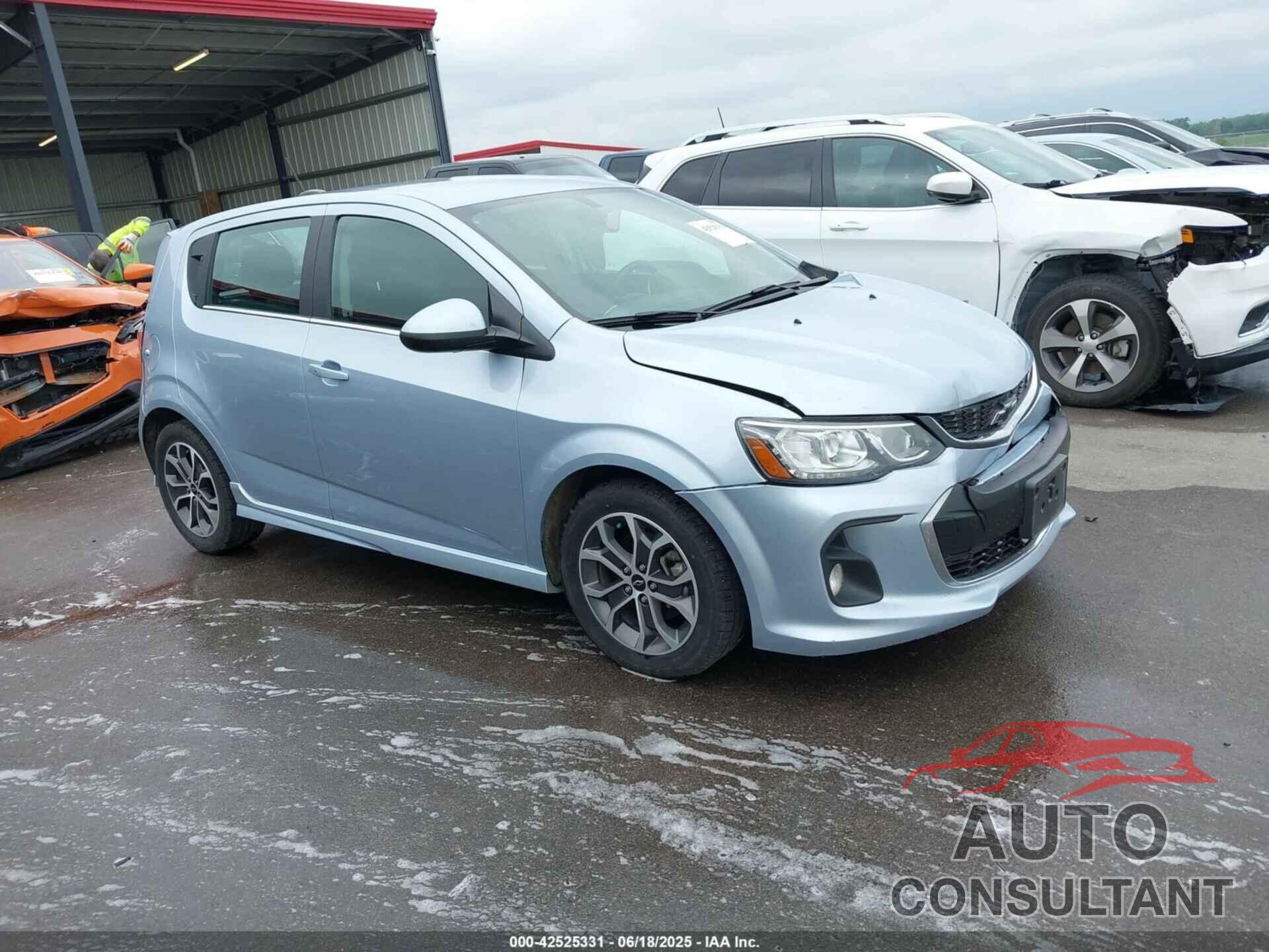 CHEVROLET SONIC 2018 - 1G1JD6SHXJ4106991