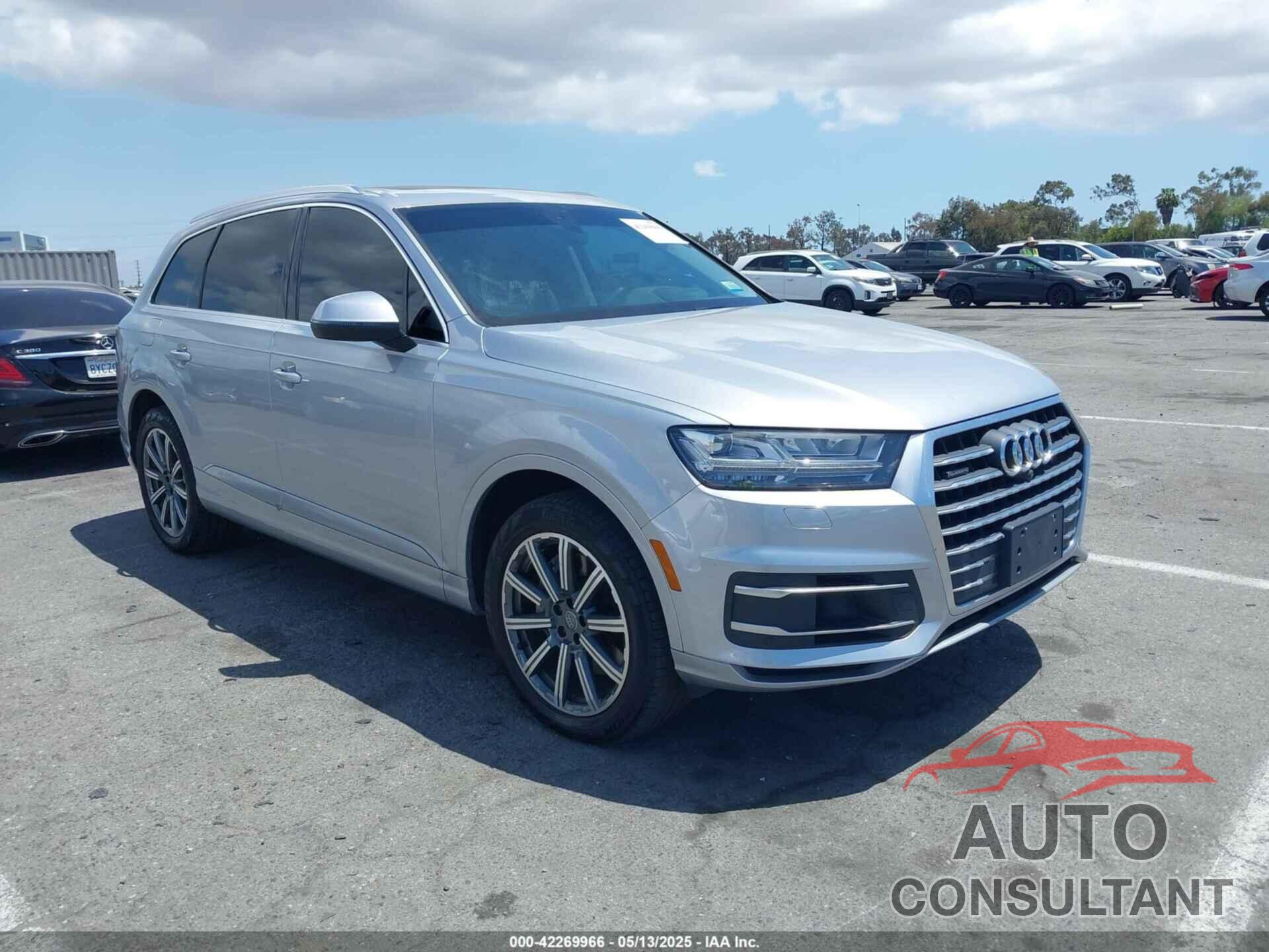 AUDI Q7 2017 - WA1VAAF76HD032429