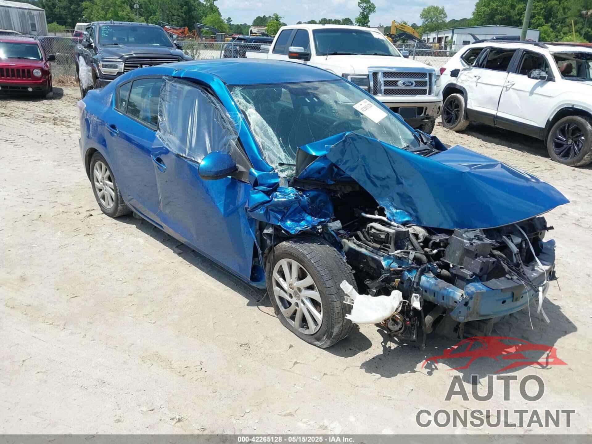 MAZDA MAZDA3 2012 - JM1BL1V87C1522952