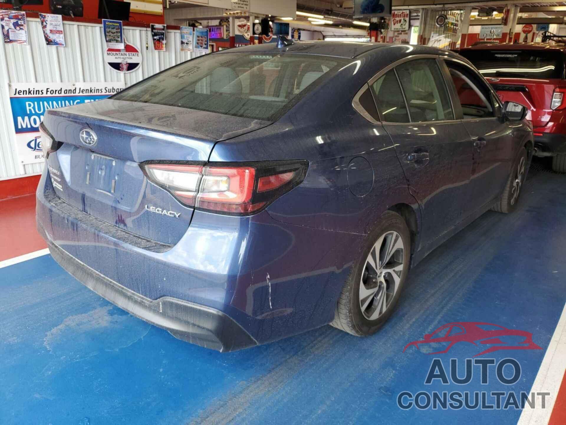SUBARU LEGACY 2022 - 4S3BWAD62N3028206