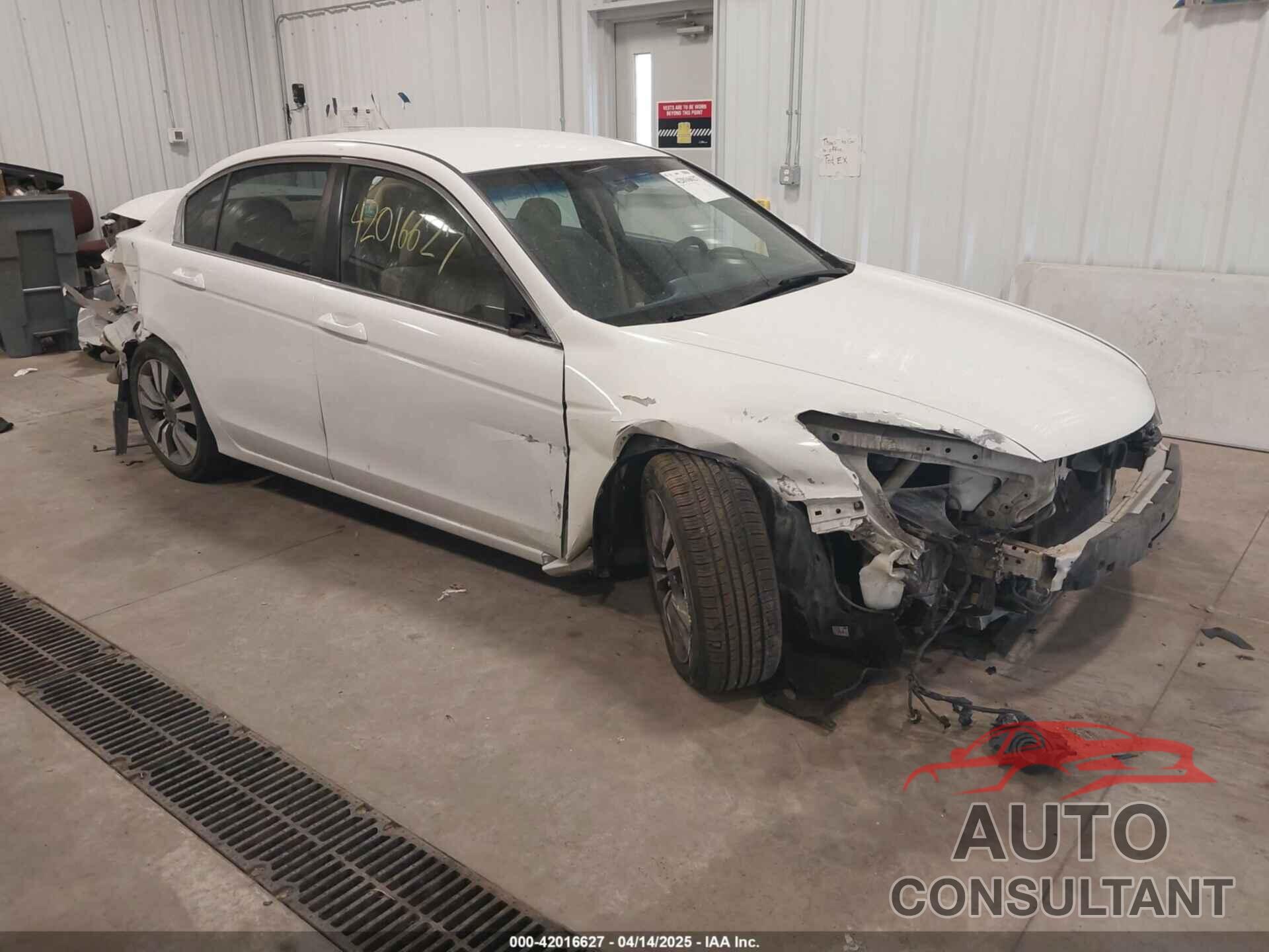 HONDA ACCORD 2011 - 1HGCP2F39BA057611