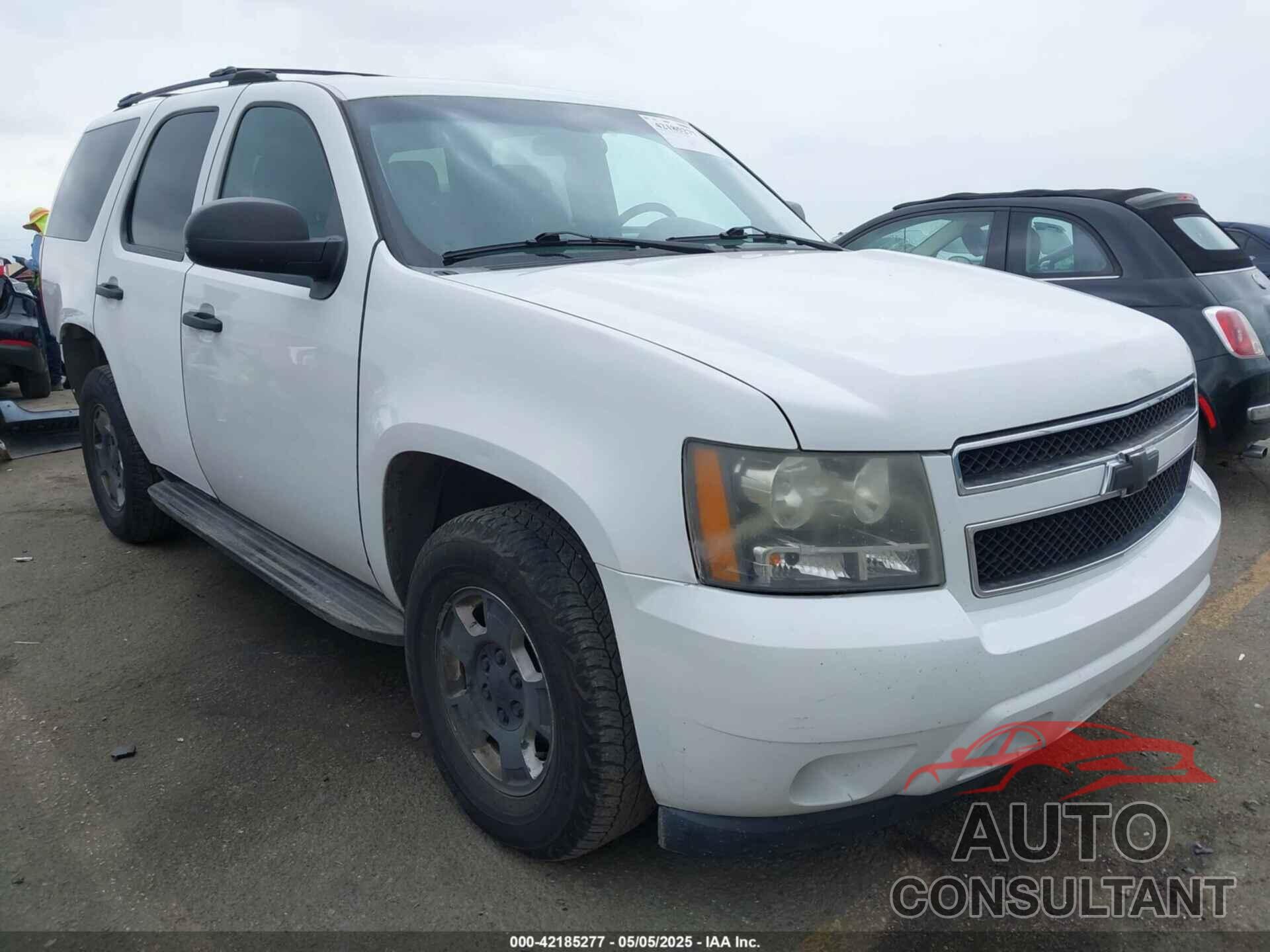 CHEVROLET TAHOE 2011 - 1GNSK2E03BR326100