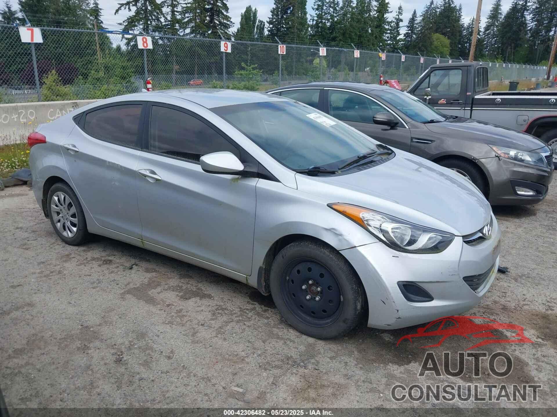 HYUNDAI ELANTRA 2013 - 5NPDH4AE2DH172955
