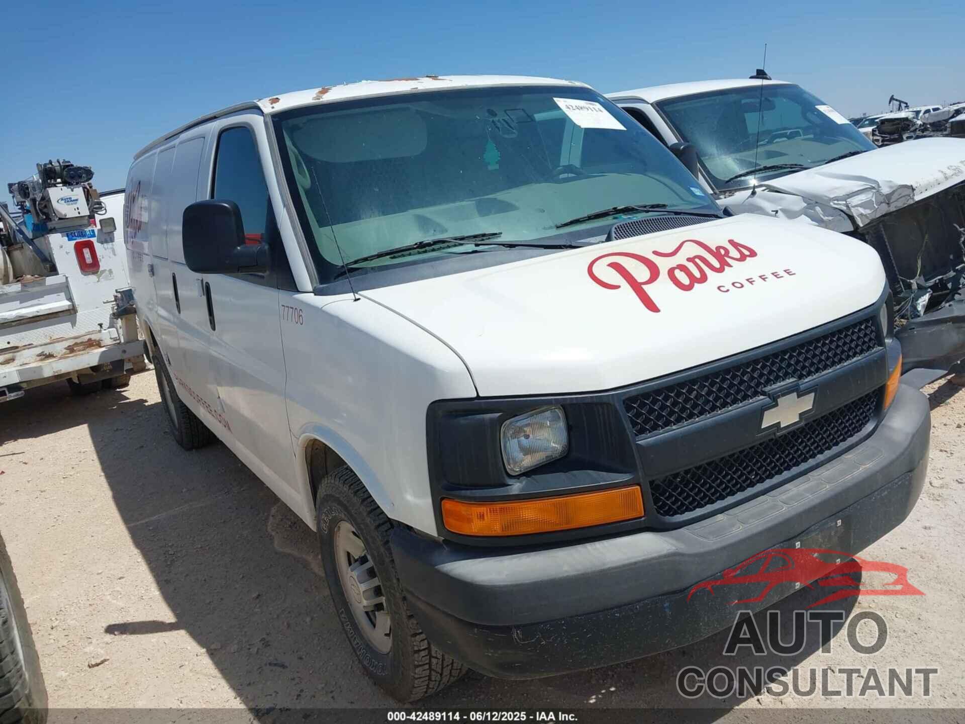 CHEVROLET EXPRESS 2500 2011 - 1GCWGFBA7B1177706