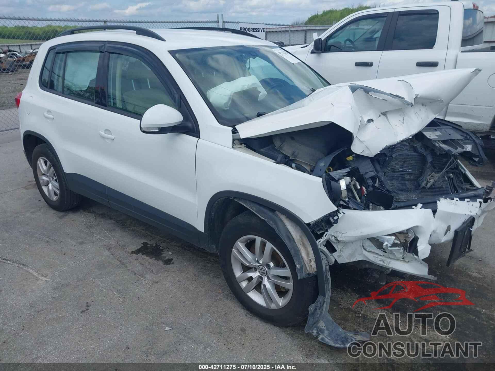 VOLKSWAGEN TIGUAN 2016 - WVGAV7AX6GW575152