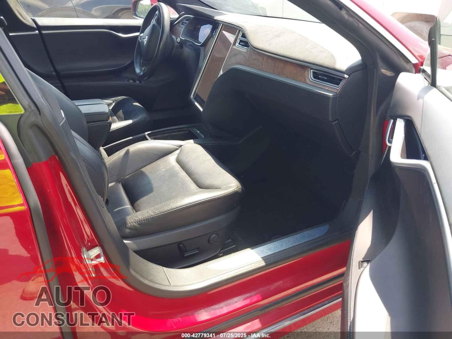 TESLA MODEL S 2016 - 5YJSA1E26GF168940