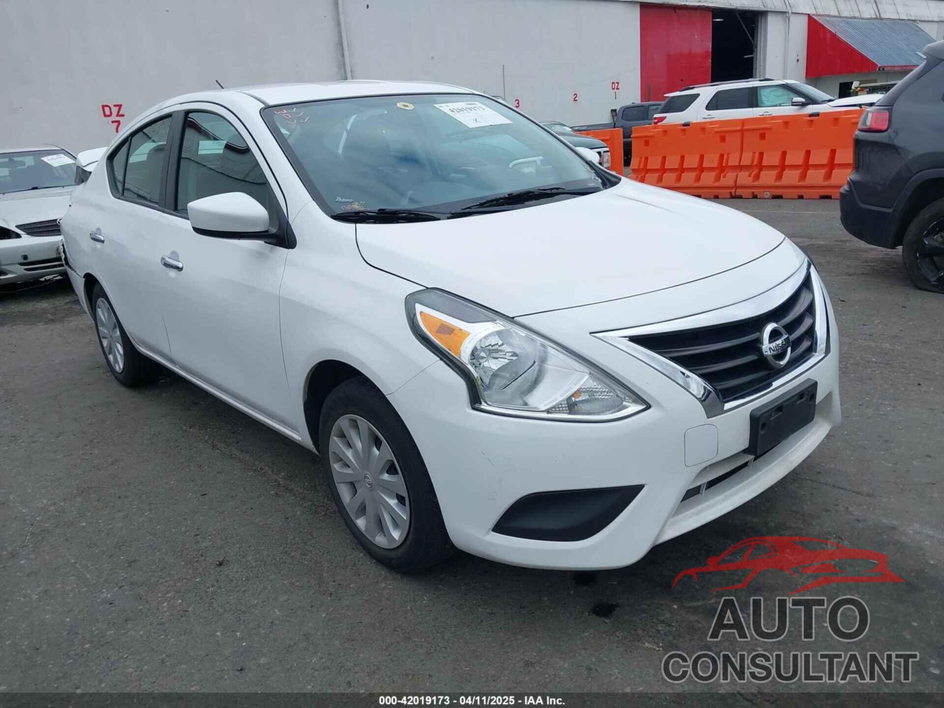 NISSAN VERSA 2019 - 3N1CN7AP4KL858373
