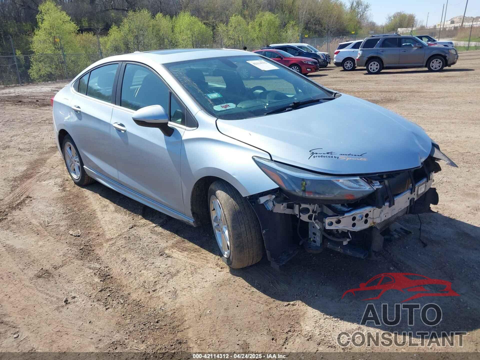 CHEVROLET CRUZE 2017 - 1G1BE5SM1H7233372