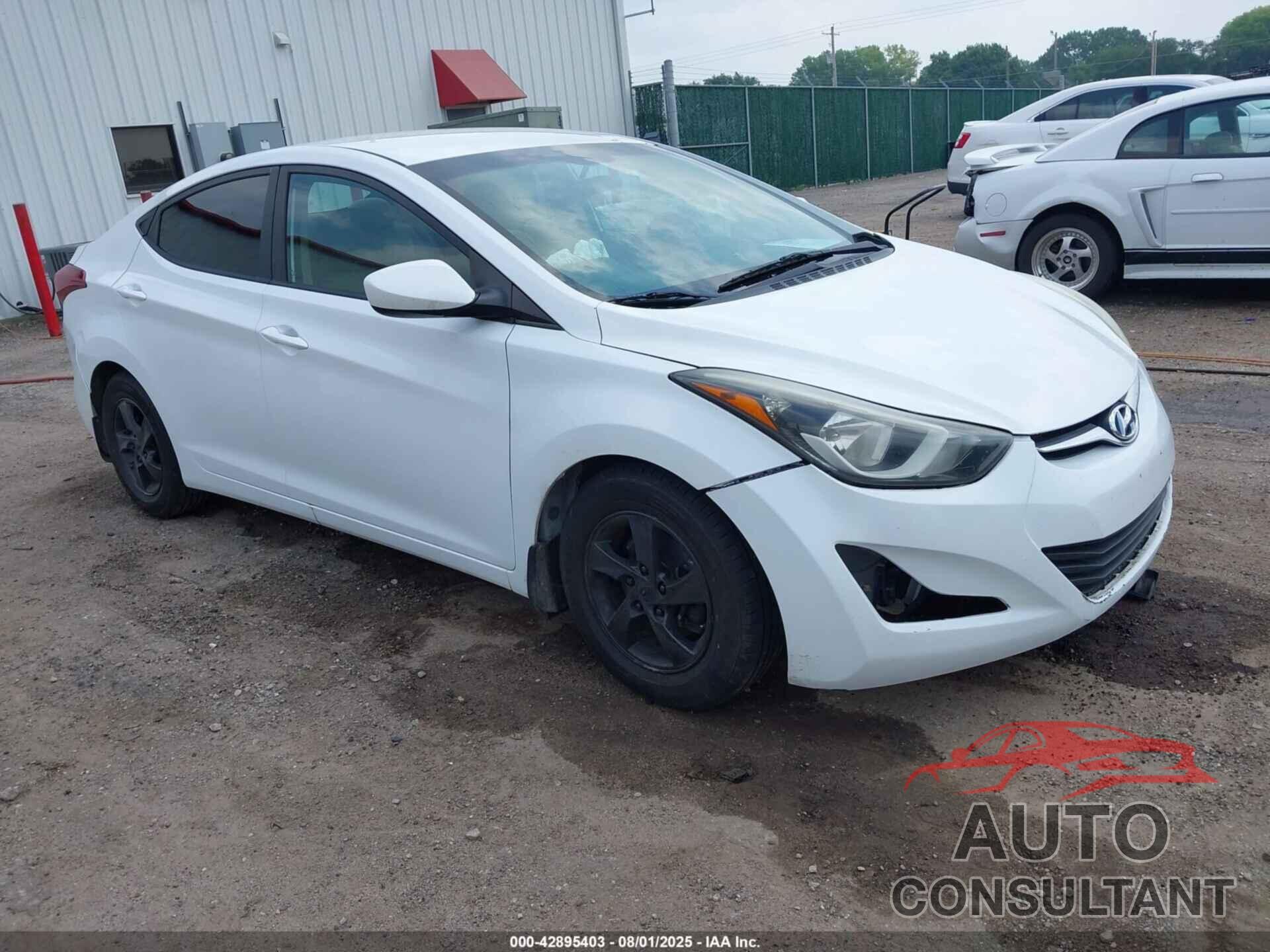 HYUNDAI ELANTRA 2015 - 5NPDH4AE4FH641031