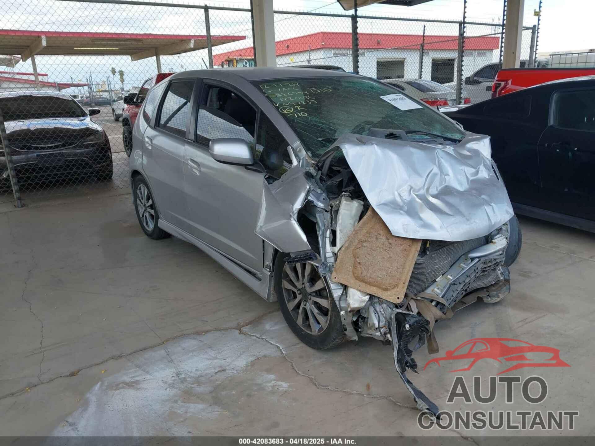 HONDA FIT 2013 - JHMGE8H54DC047839