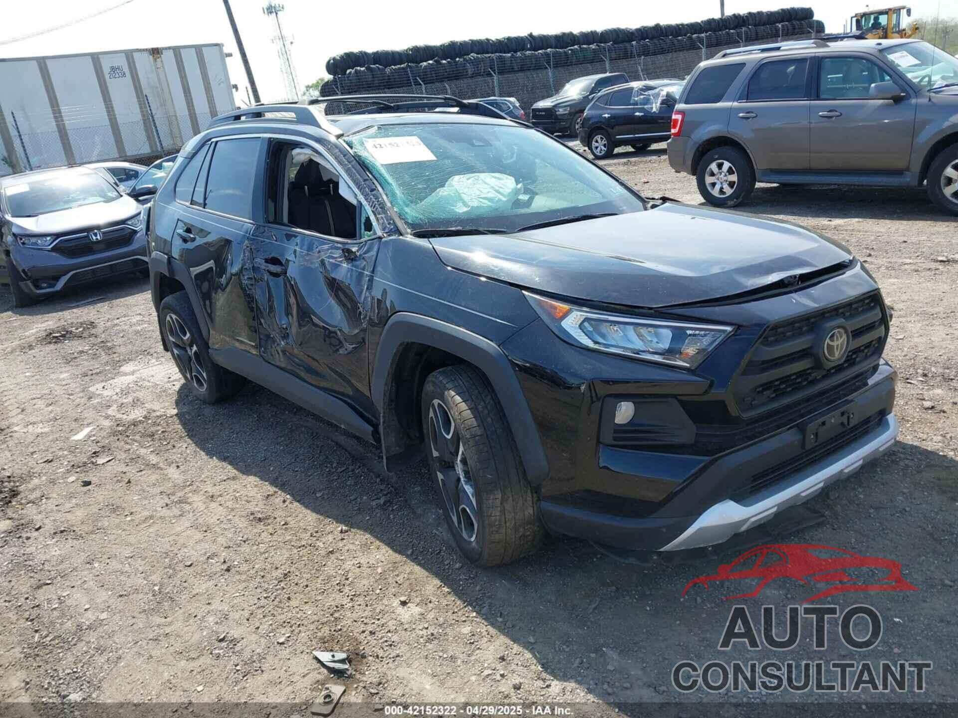 TOYOTA RAV4 2019 - 2T3J1RFV9KW011831