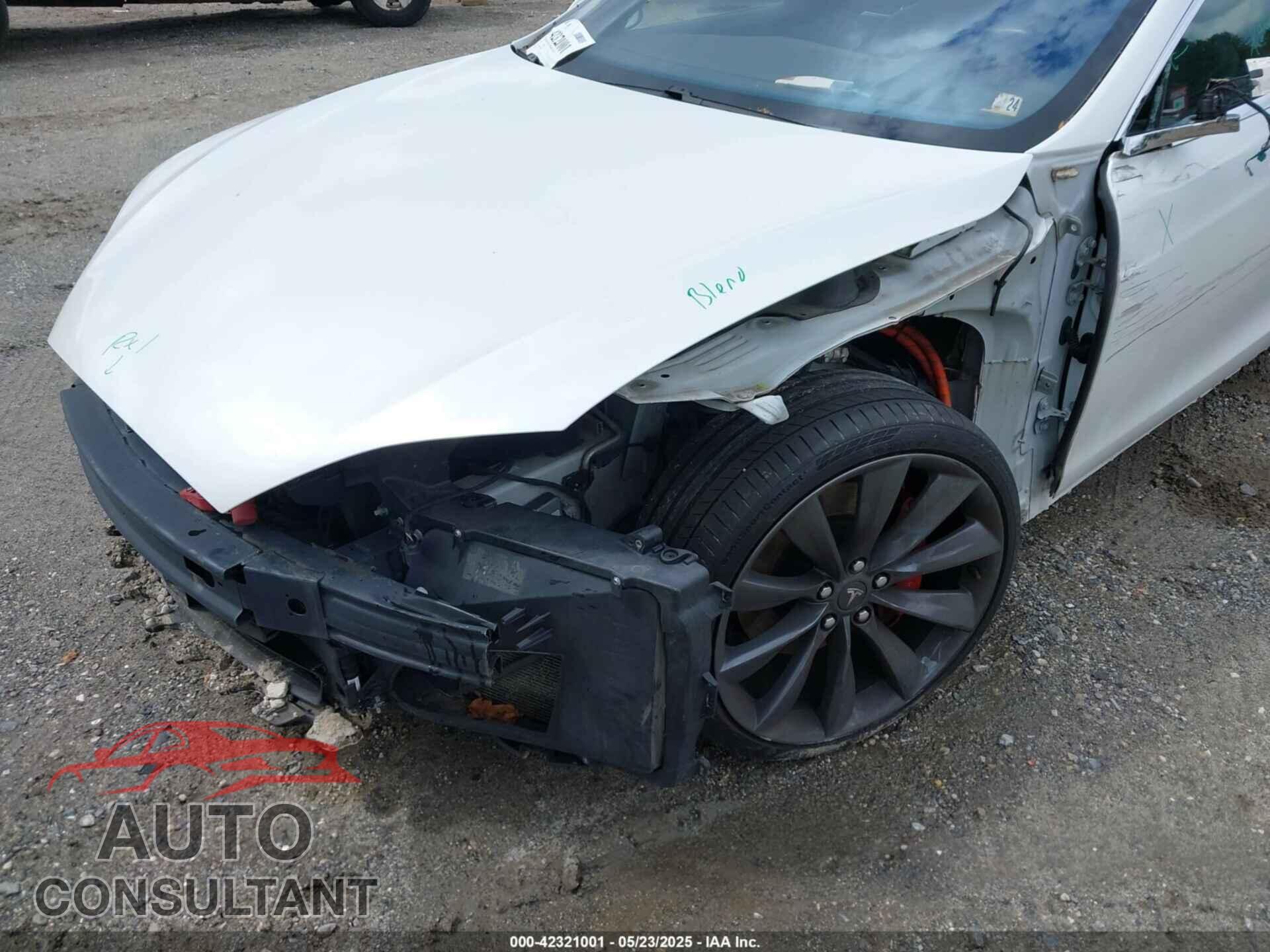 TESLA MODEL S 2015 - 5YJSA1H41FF082379