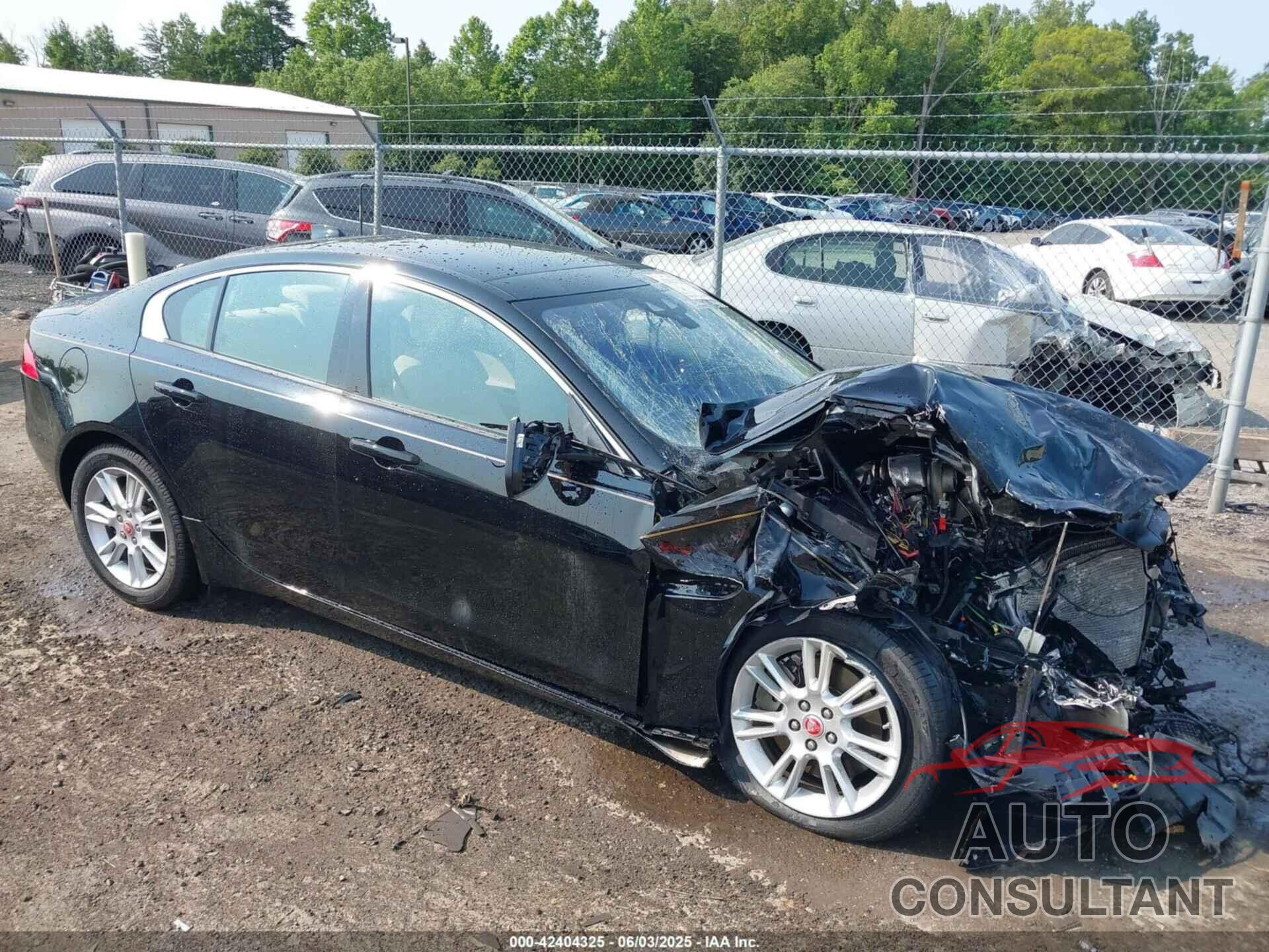 JAGUAR XE 2018 - SAJAJ4FN7JCP28038