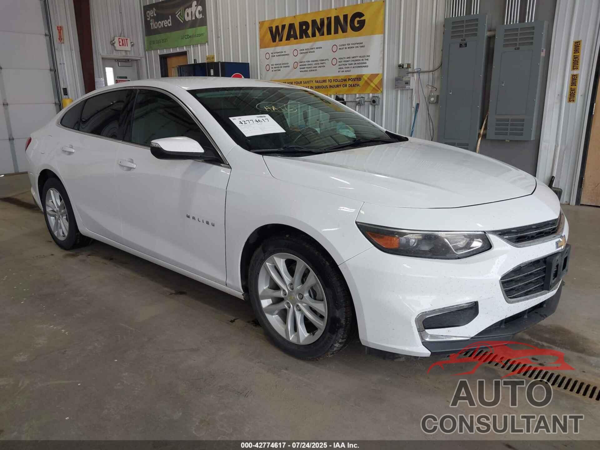 CHEVROLET MALIBU 2017 - 1G1ZE5ST7HF172783