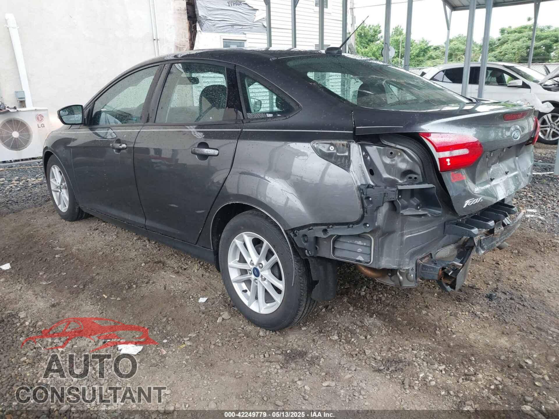 FORD FOCUS 2017 - 1FADP3F20HL296869