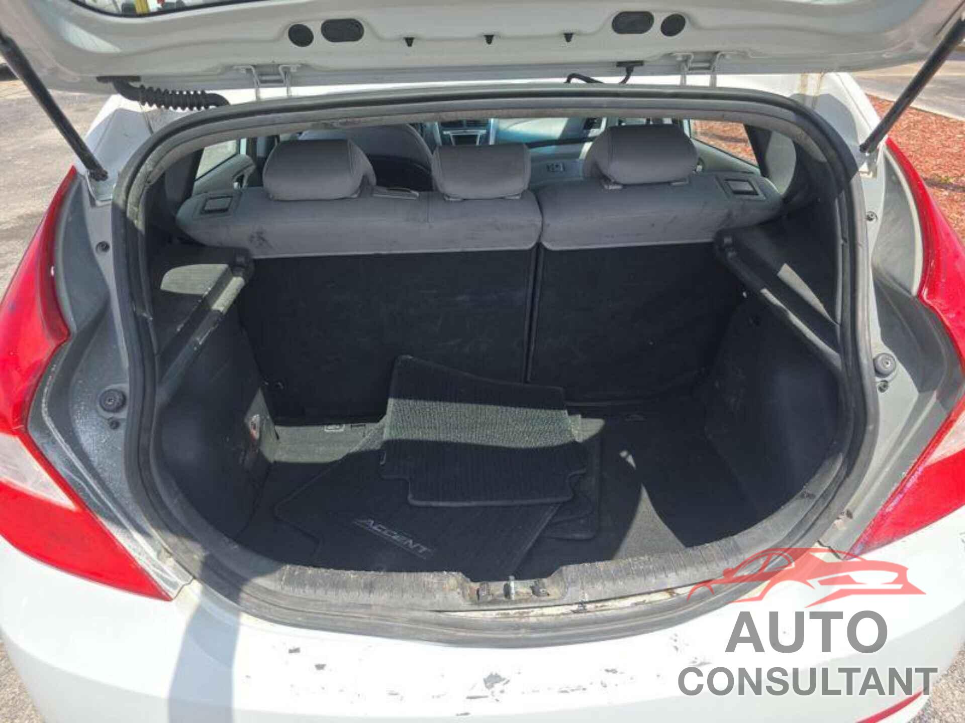 HYUNDAI ACCENT 2017 - KMHCT5AE6HU356982