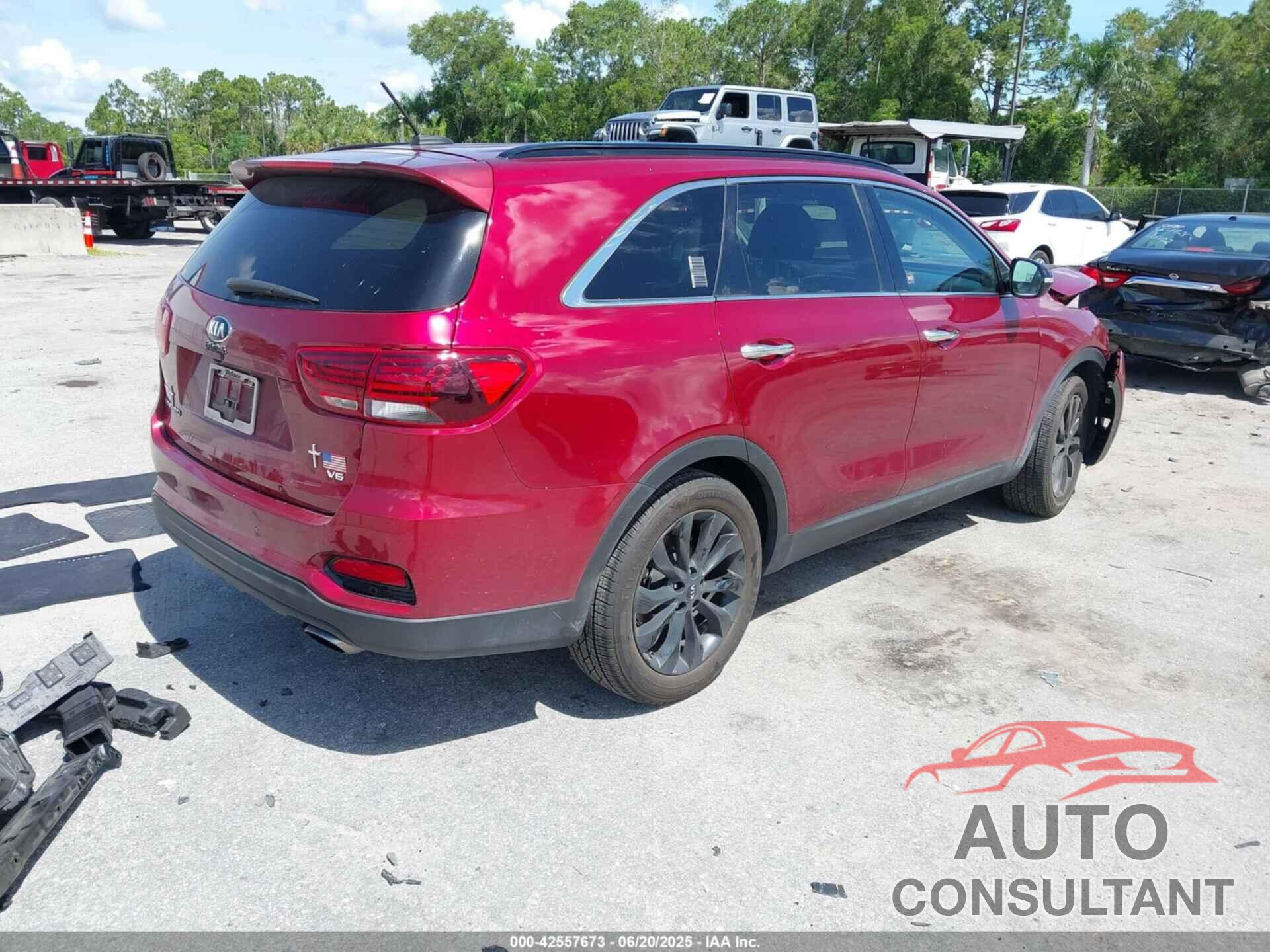 KIA SORENTO 2019 - 5XYPG4A54KG600304