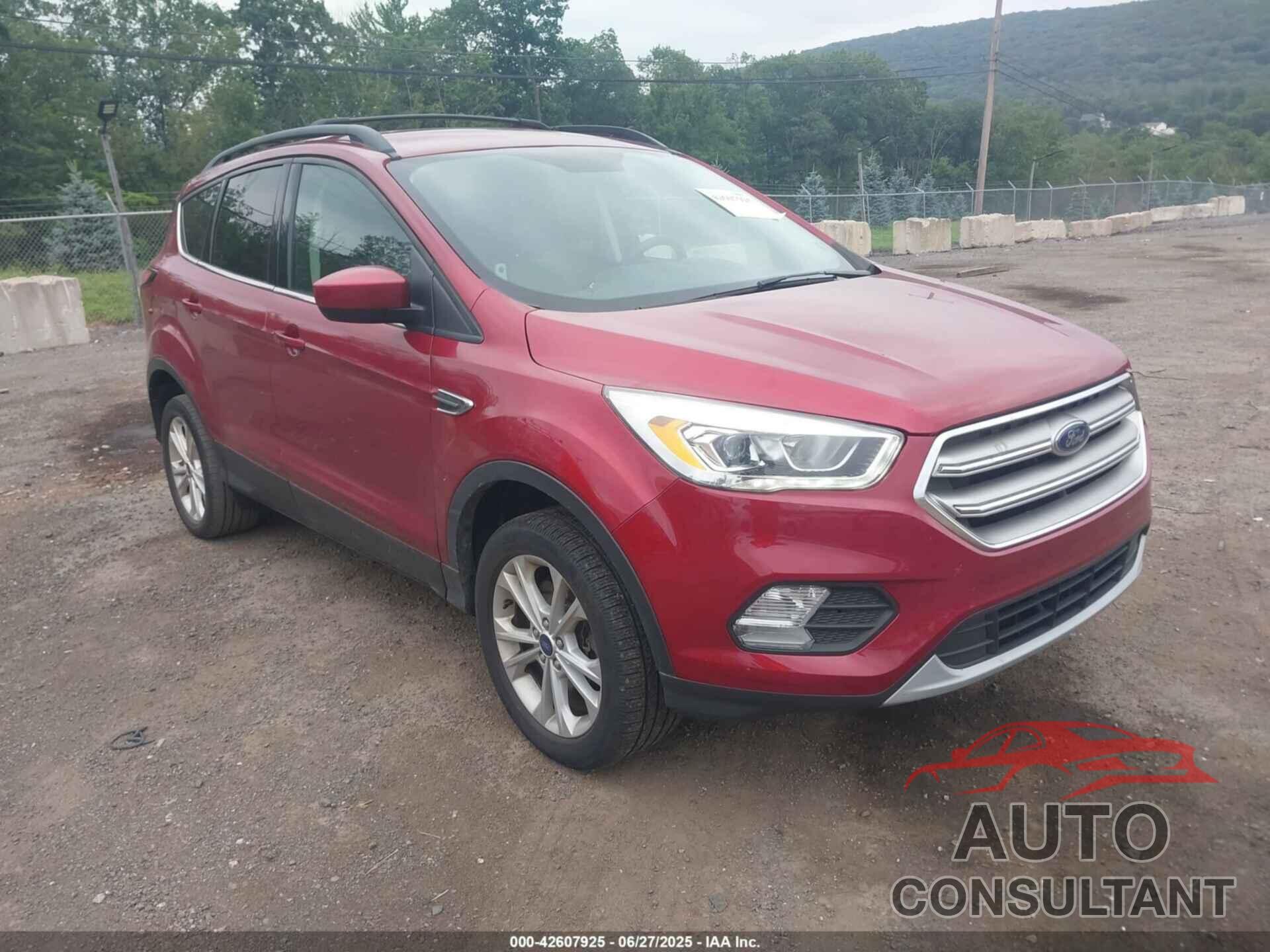 FORD ESCAPE 2017 - 1FMCU9G97HUE11700