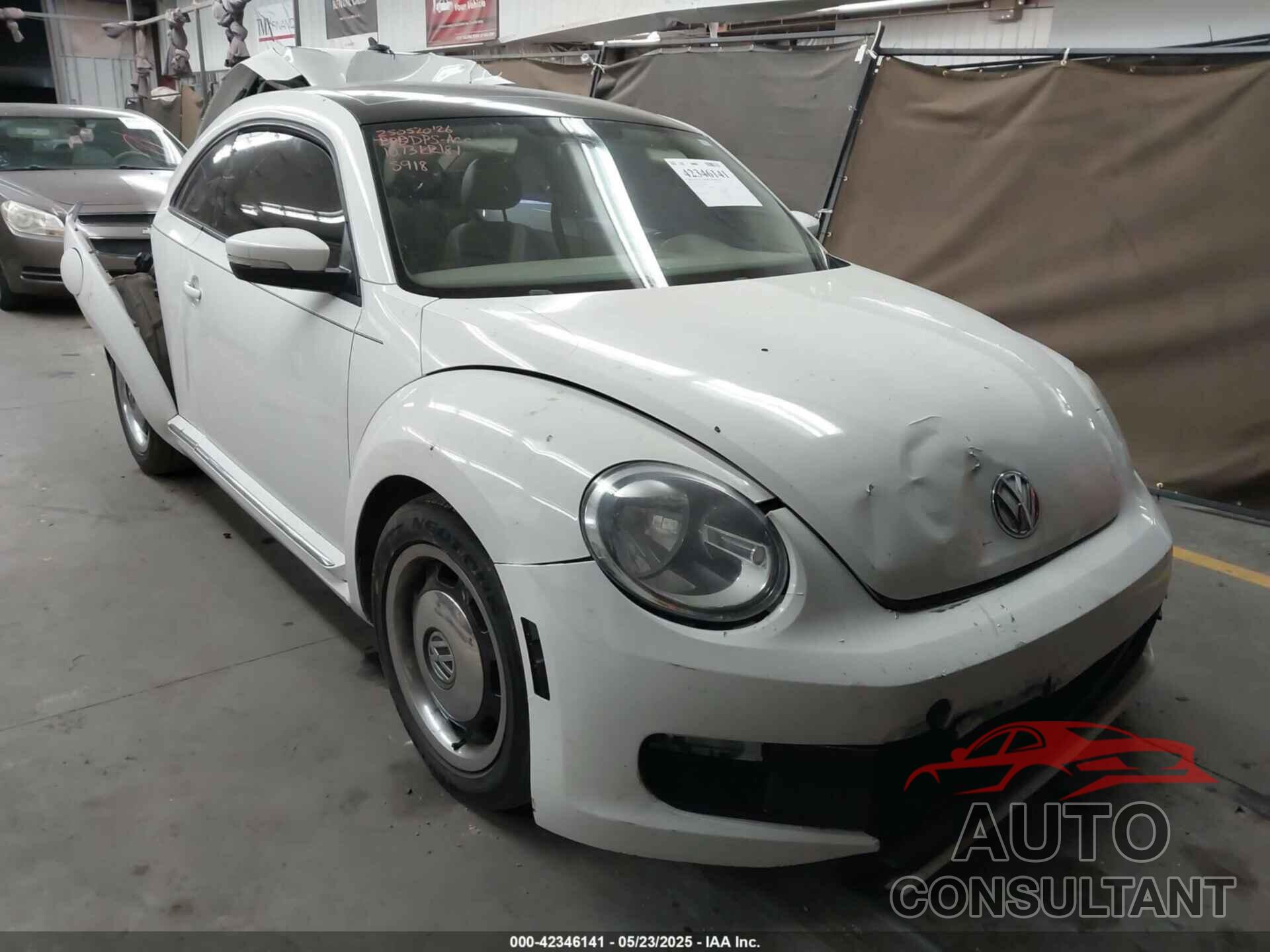 VOLKSWAGEN BEETLE 2013 - 3VWJP7AT3DM615918