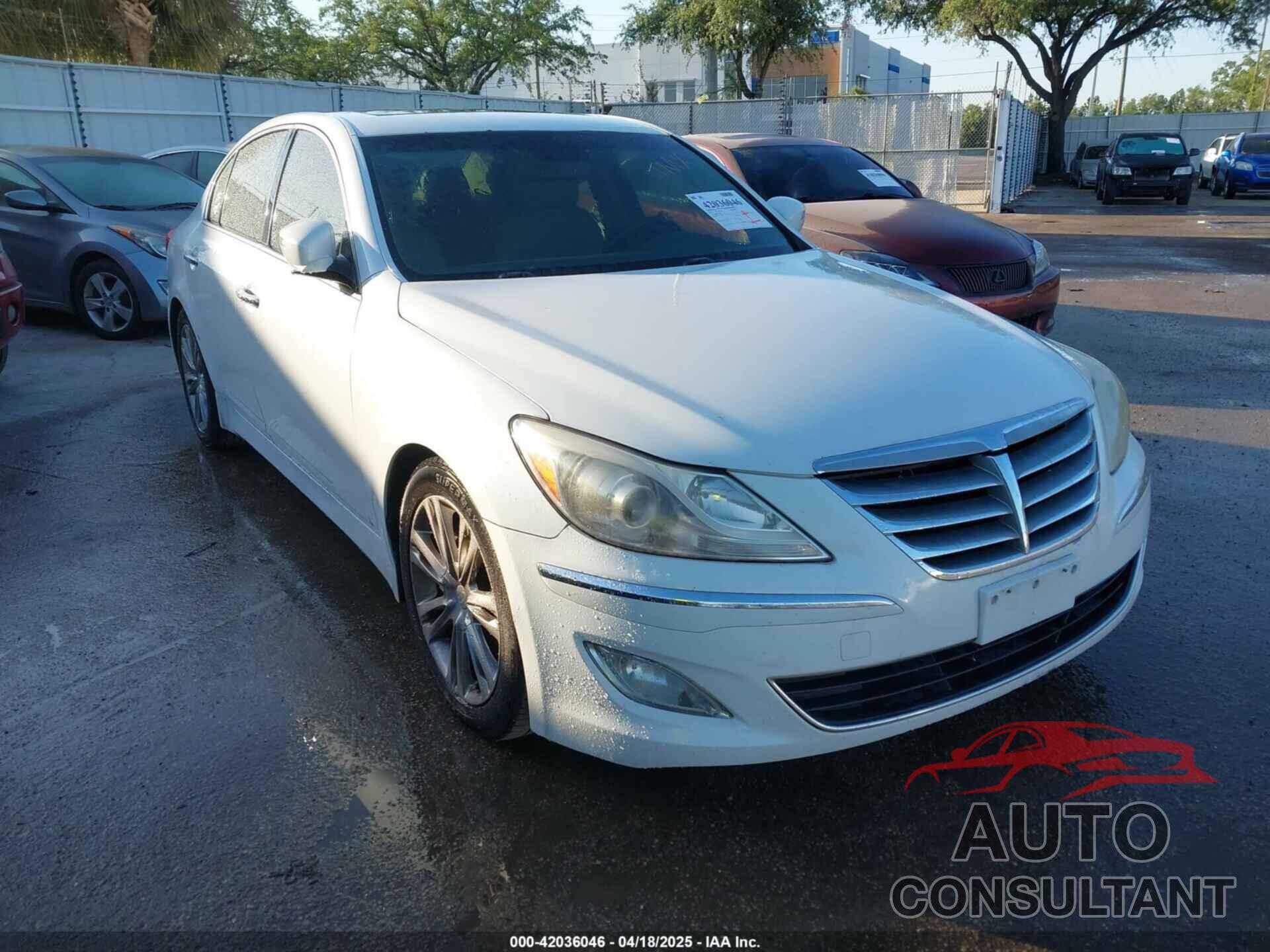 HYUNDAI GENESIS 2012 - KMHGC4DD9CU151809