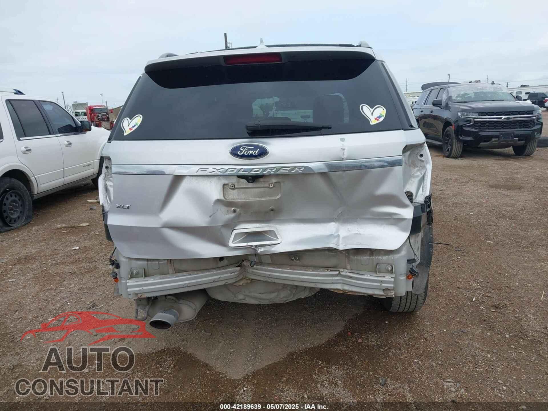 FORD EXPLORER 2018 - 1FM5K7D88JGB88909