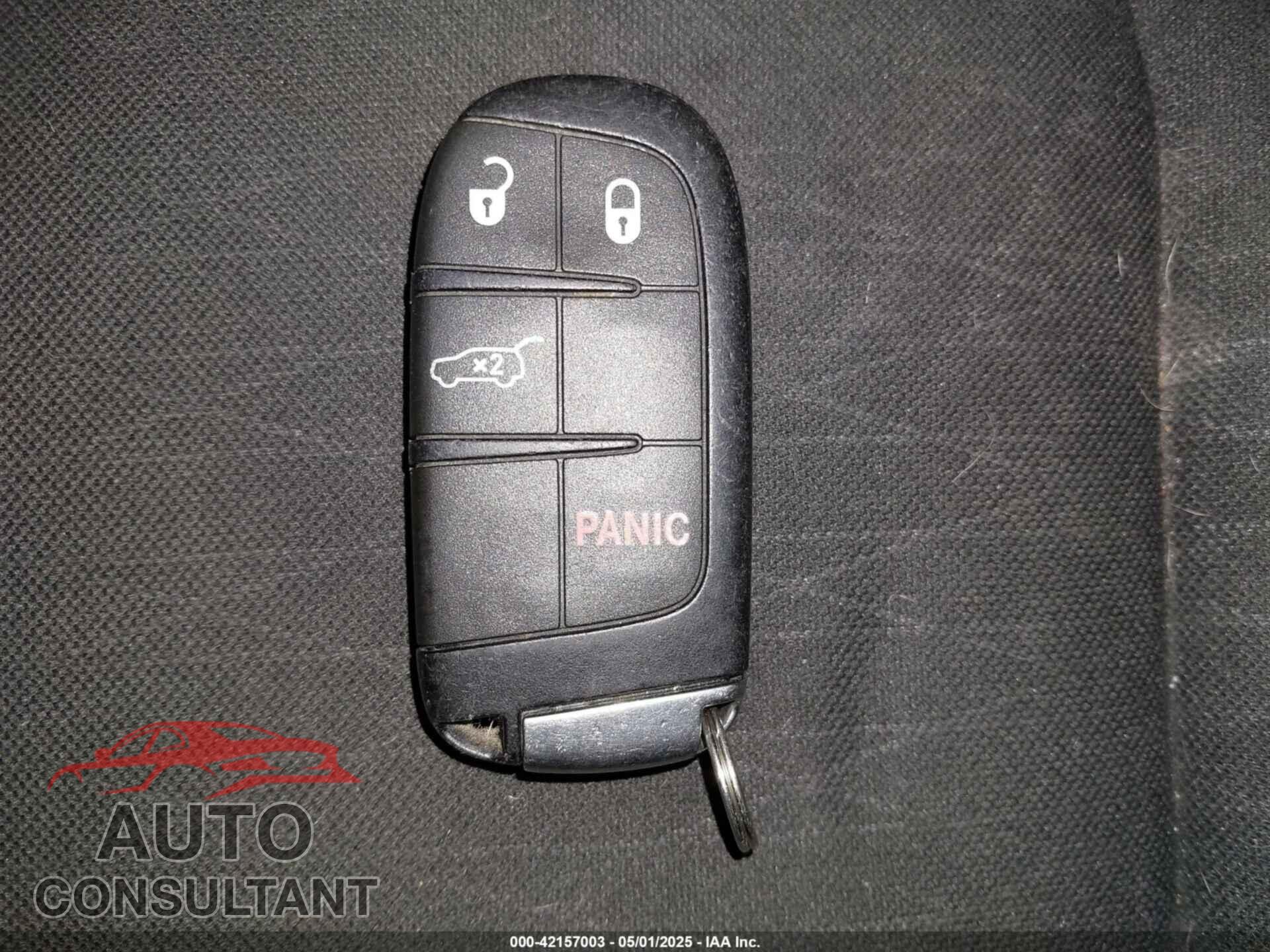 DODGE DURANGO 2018 - 1C4RDJAG2JC117009