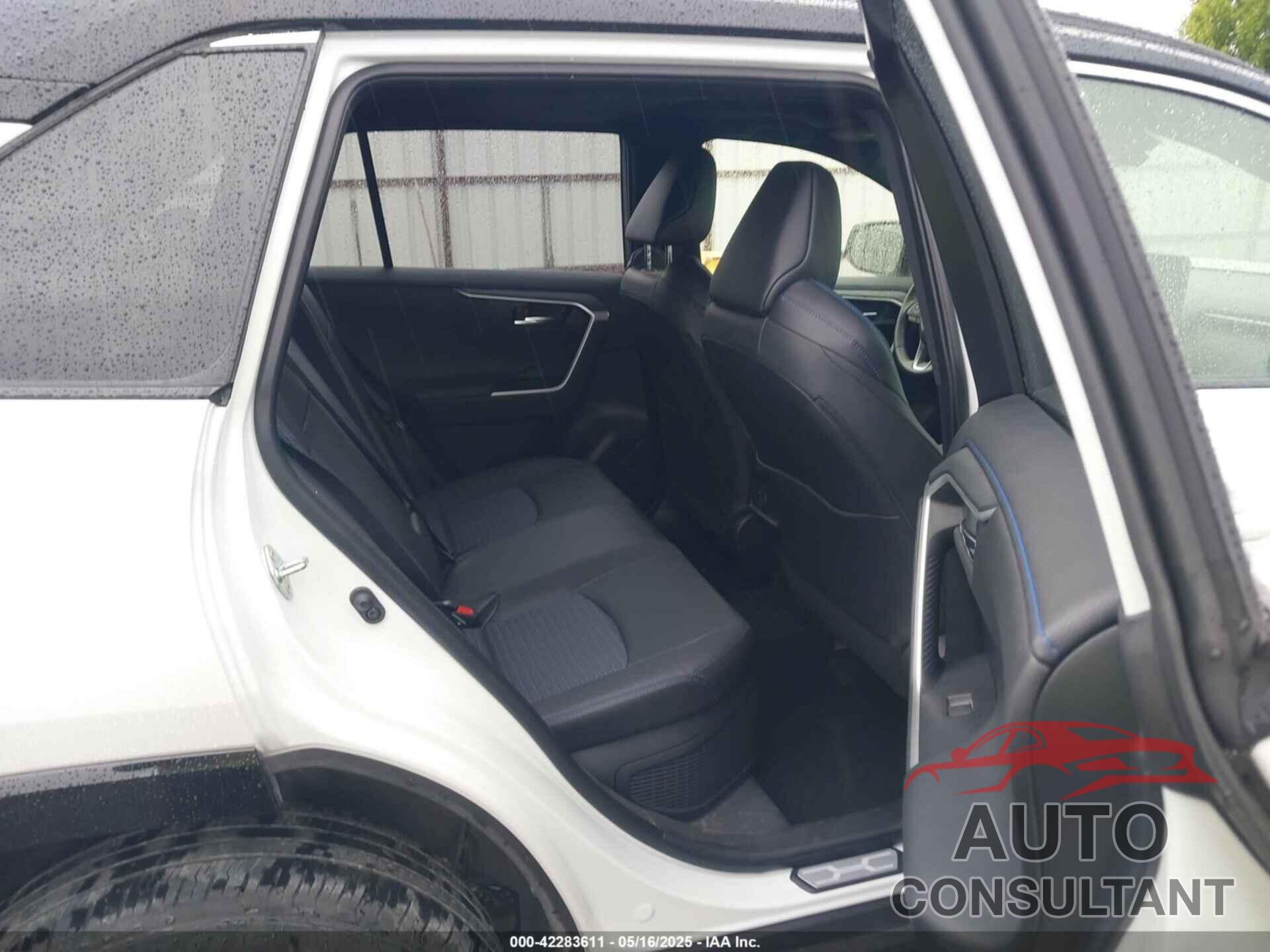 TOYOTA RAV4 HYBRID 2023 - JTME6RFV4PJ034880