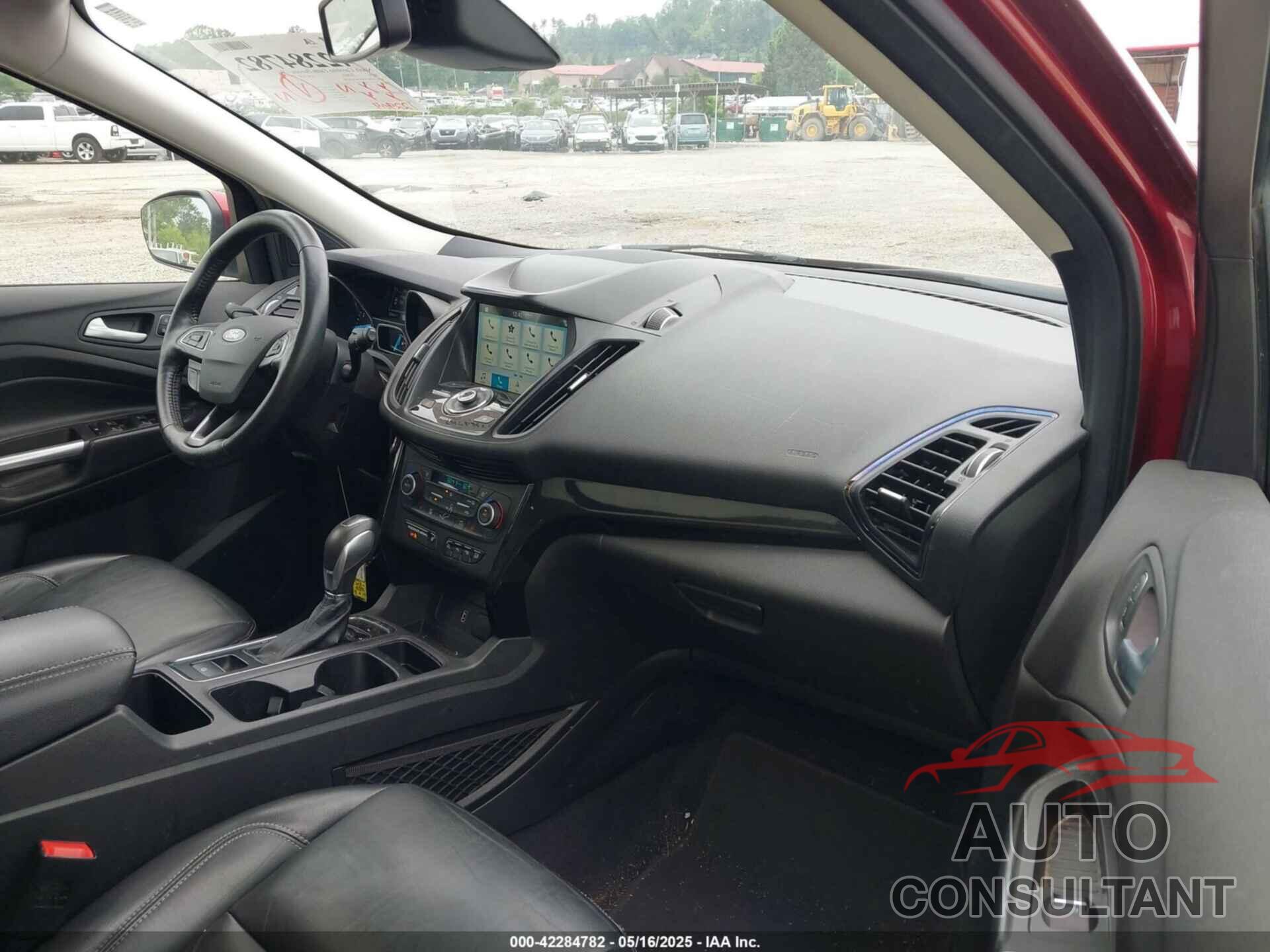 FORD ESCAPE 2019 - 1FMCU9J97KUC29706