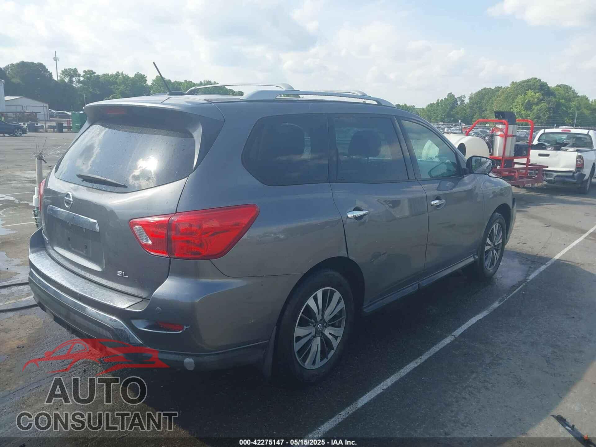 NISSAN PATHFINDER 2017 - 5N1DR2MN6HC659747