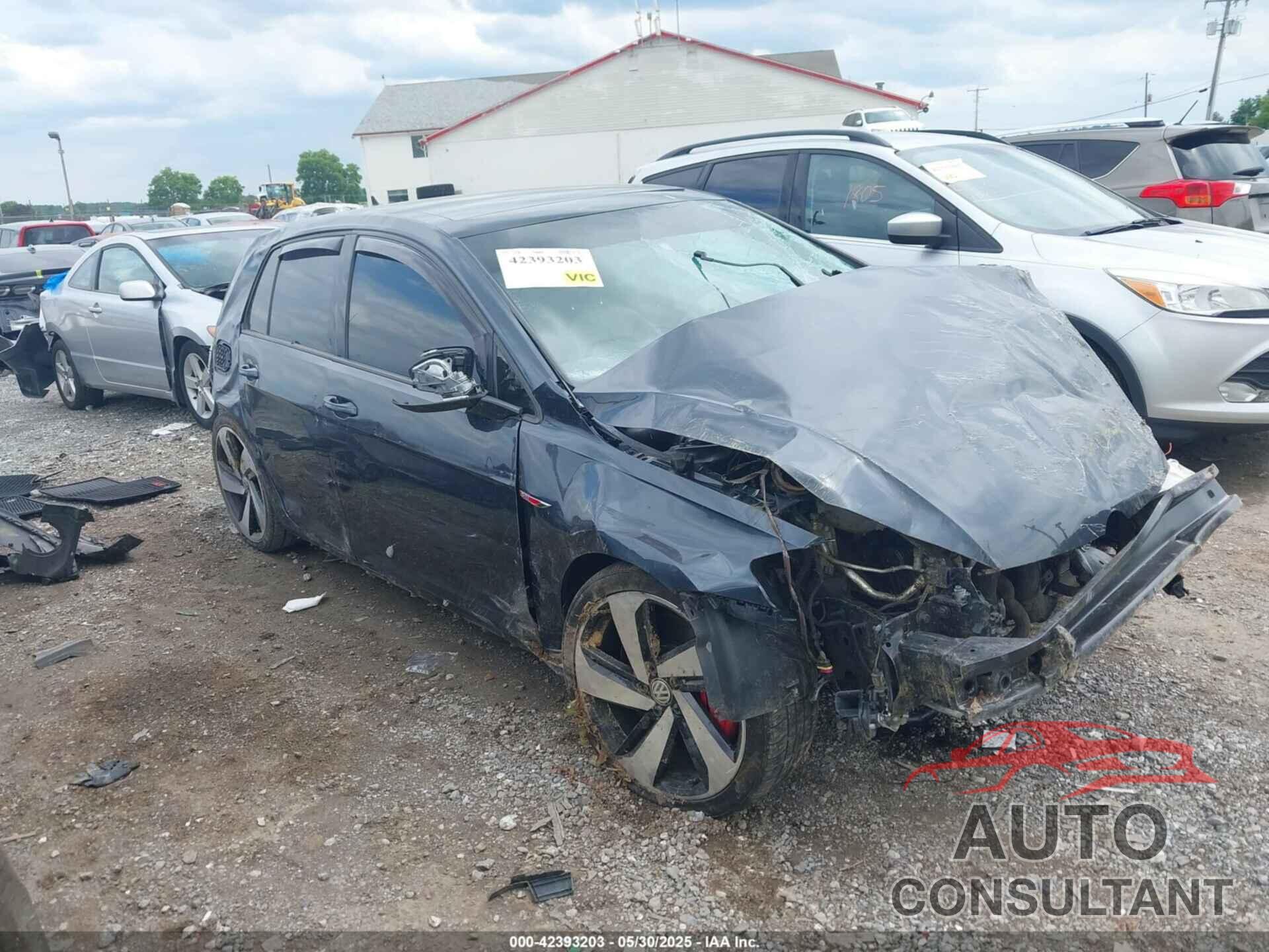 VOLKSWAGEN GOLF GTI 2019 - 3VW5T7AU5KM017879