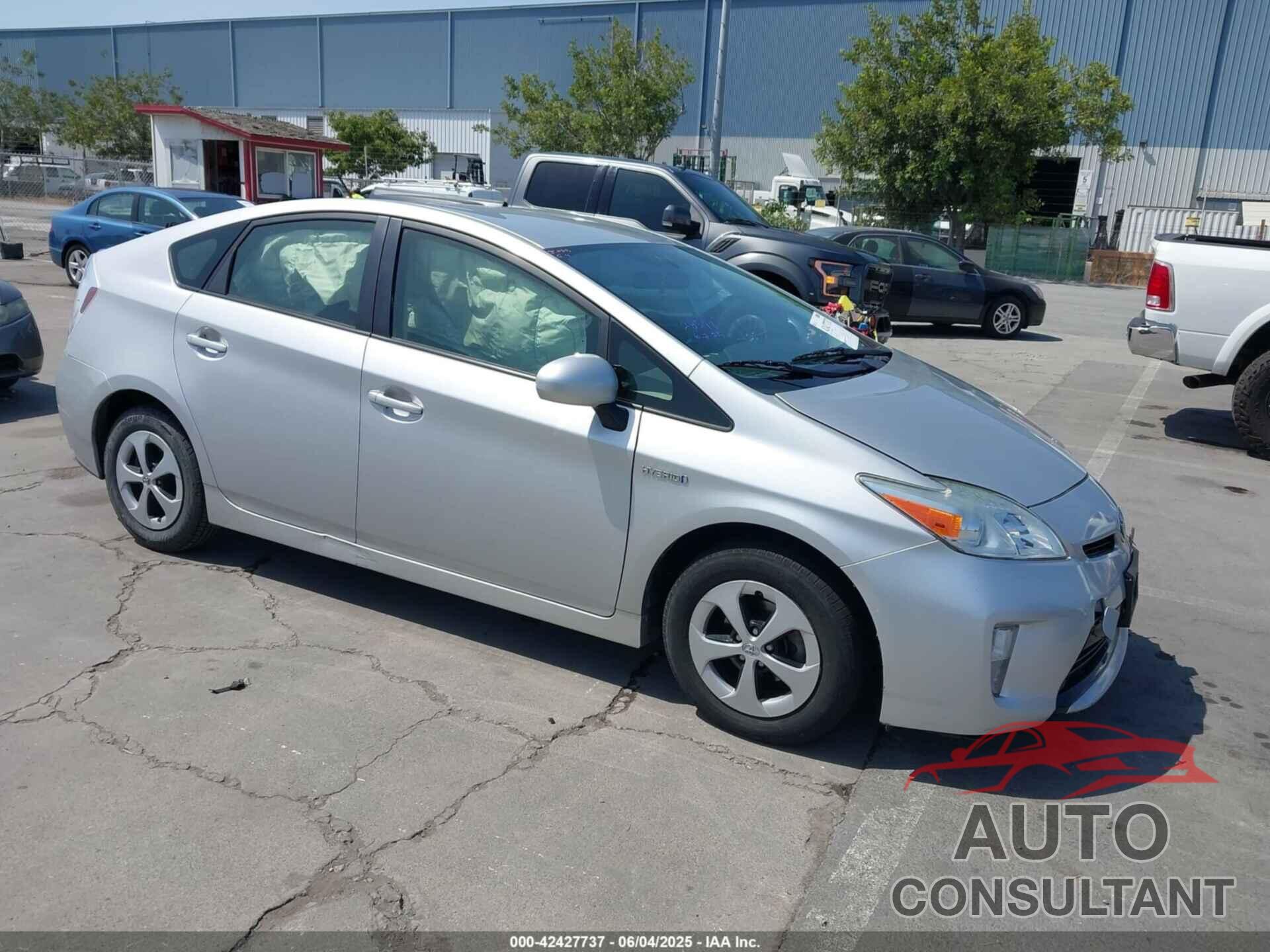 TOYOTA PRIUS 2015 - JTDKN3DU5F1934148