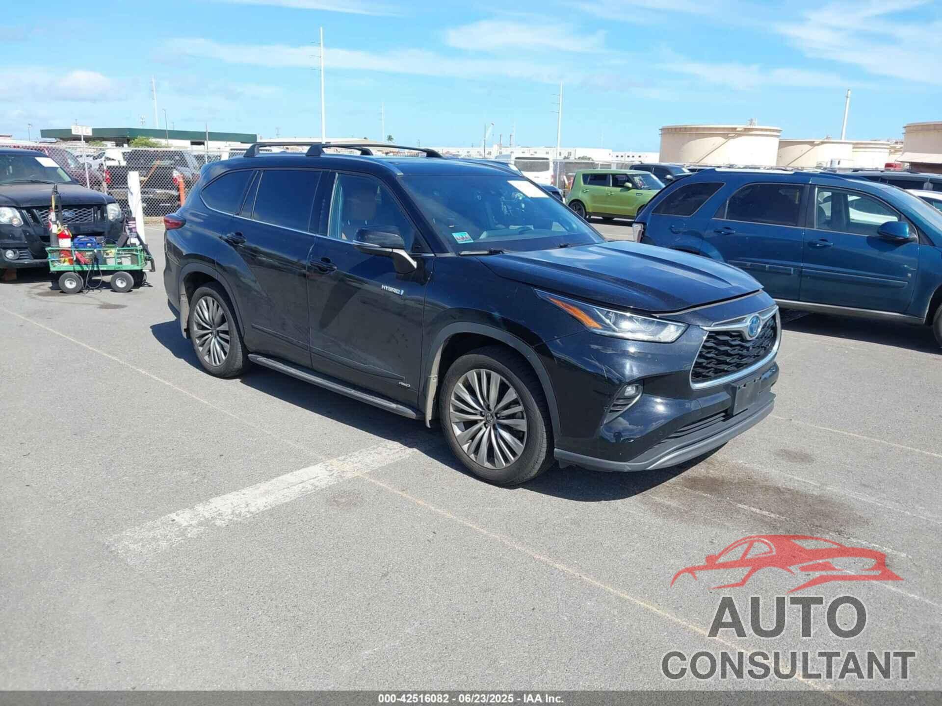 TOYOTA HIGHLANDER 2021 - 5TDEBRCH7MS046756