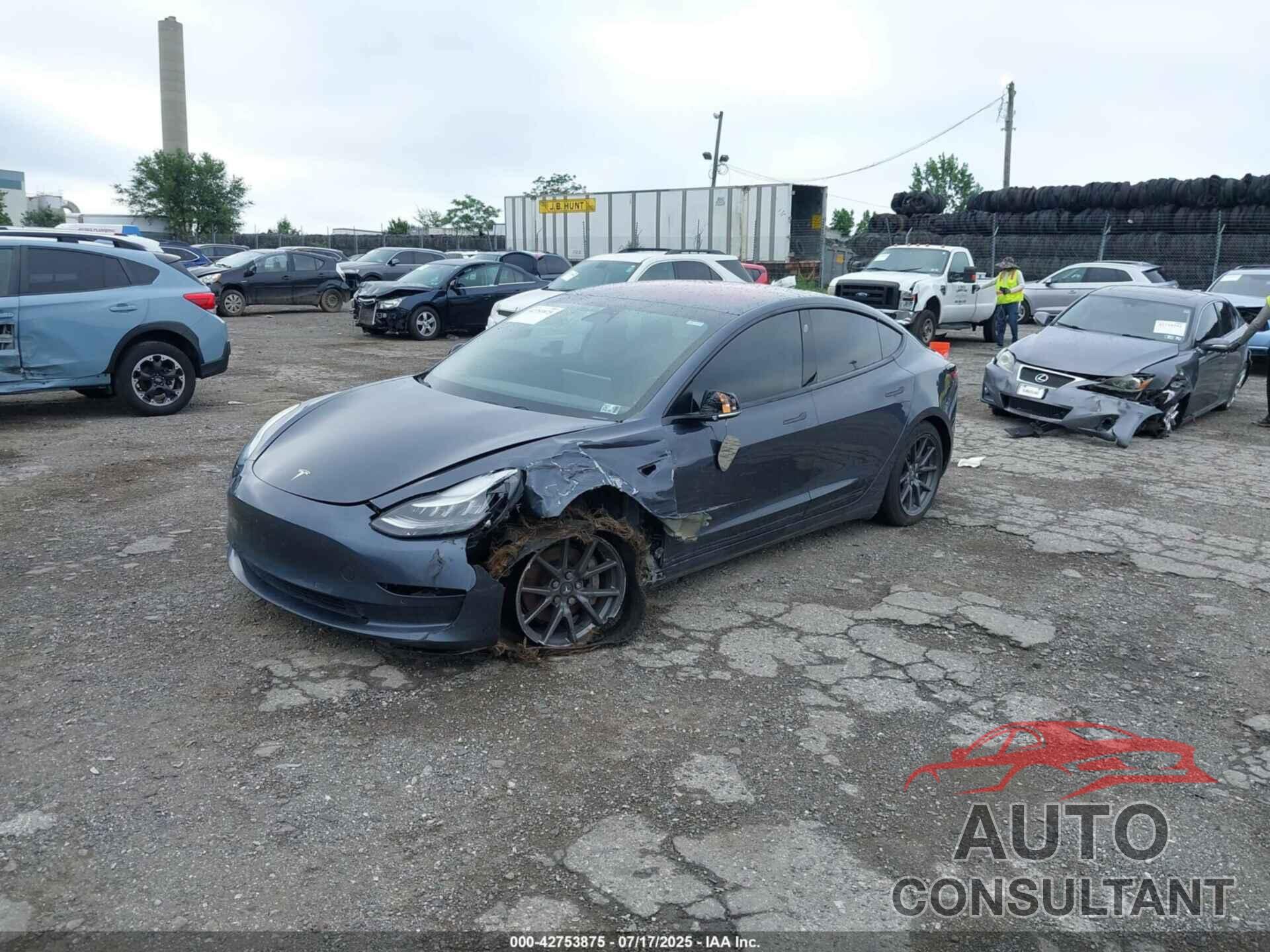 TESLA MODEL 3 2018 - 5YJ3E1EA8JF025799
