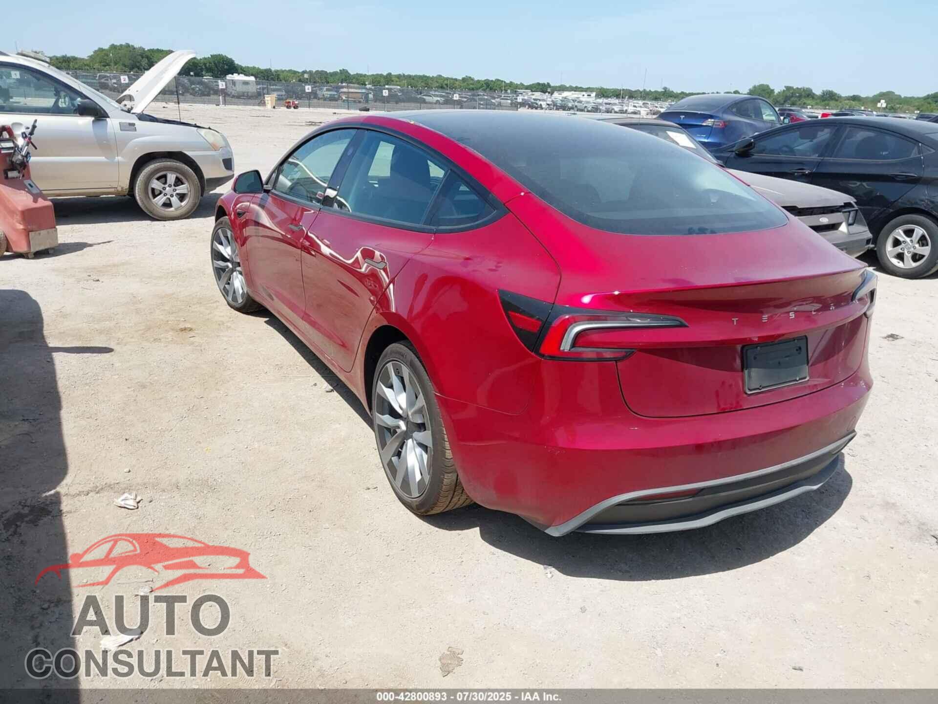 TESLA MODEL 3 2024 - 5YJ3E1EA0RF725165