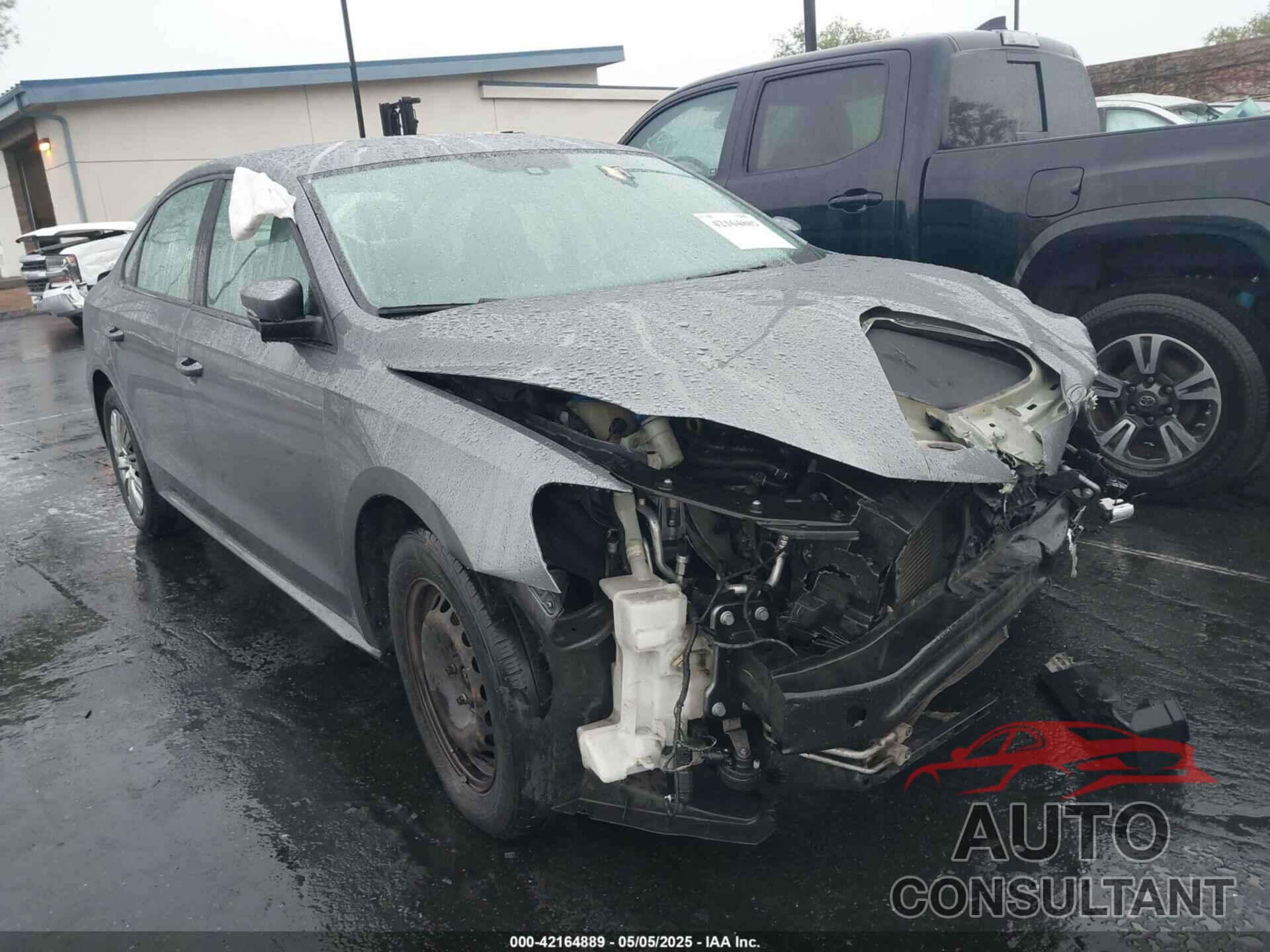 VOLKSWAGEN PASSAT 2014 - 1VWAT7A37EC111063