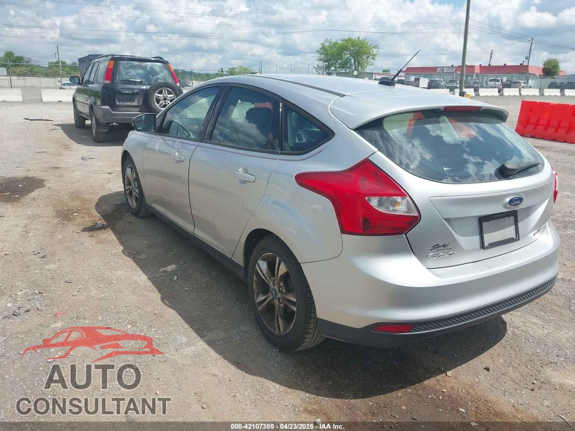 FORD FOCUS 2014 - 1FADP3K22EL140219