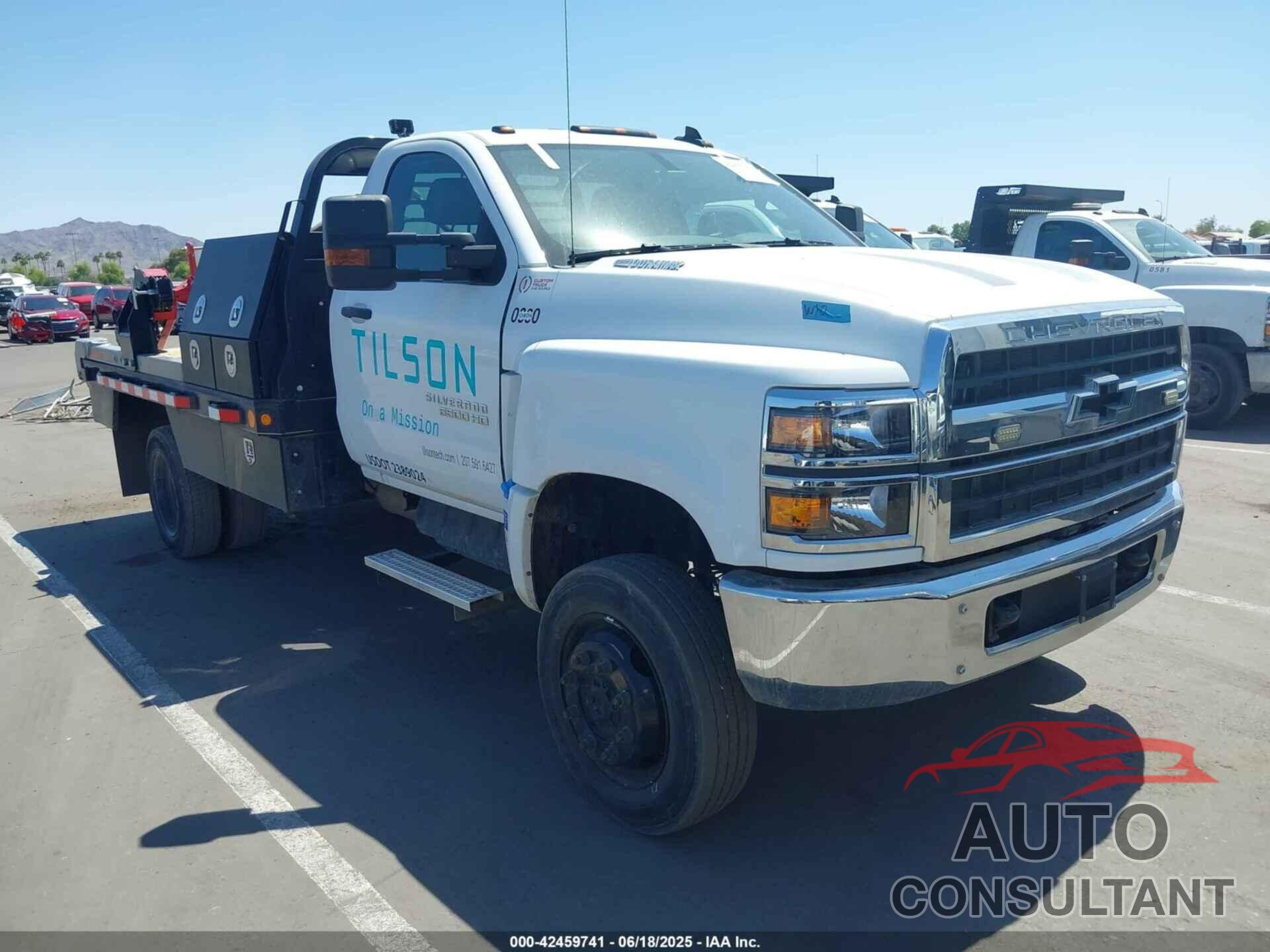 CHEVROLET SILVERADO 4500HD 2022 - 1HTKJPVM7NH627428