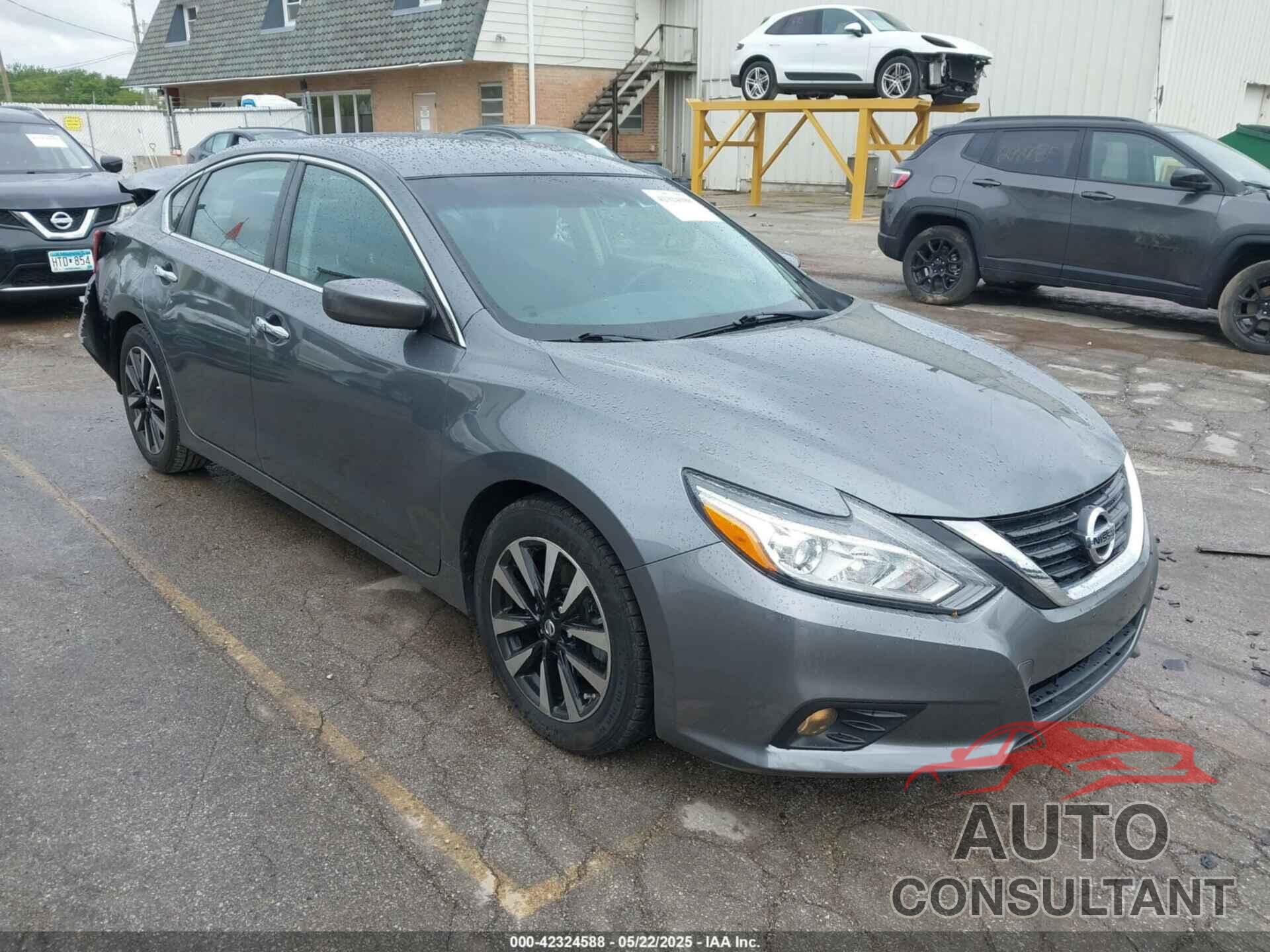 NISSAN ALTIMA 2018 - 1N4AL3AP5JC268637